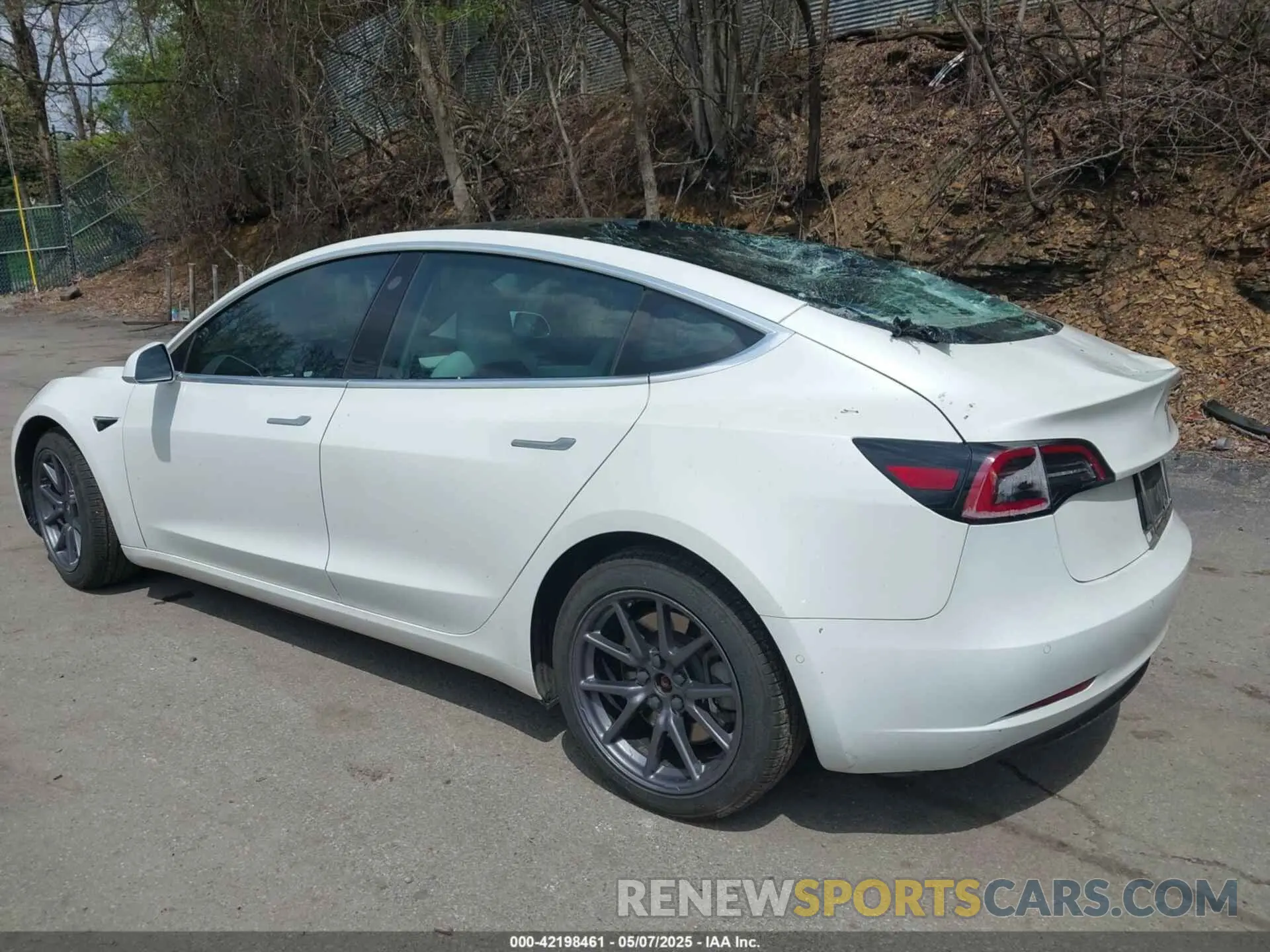 3 Фотография поврежденного автомобиля 5YJ3E1EB0LF712545 TESLA MODEL 3 2020
