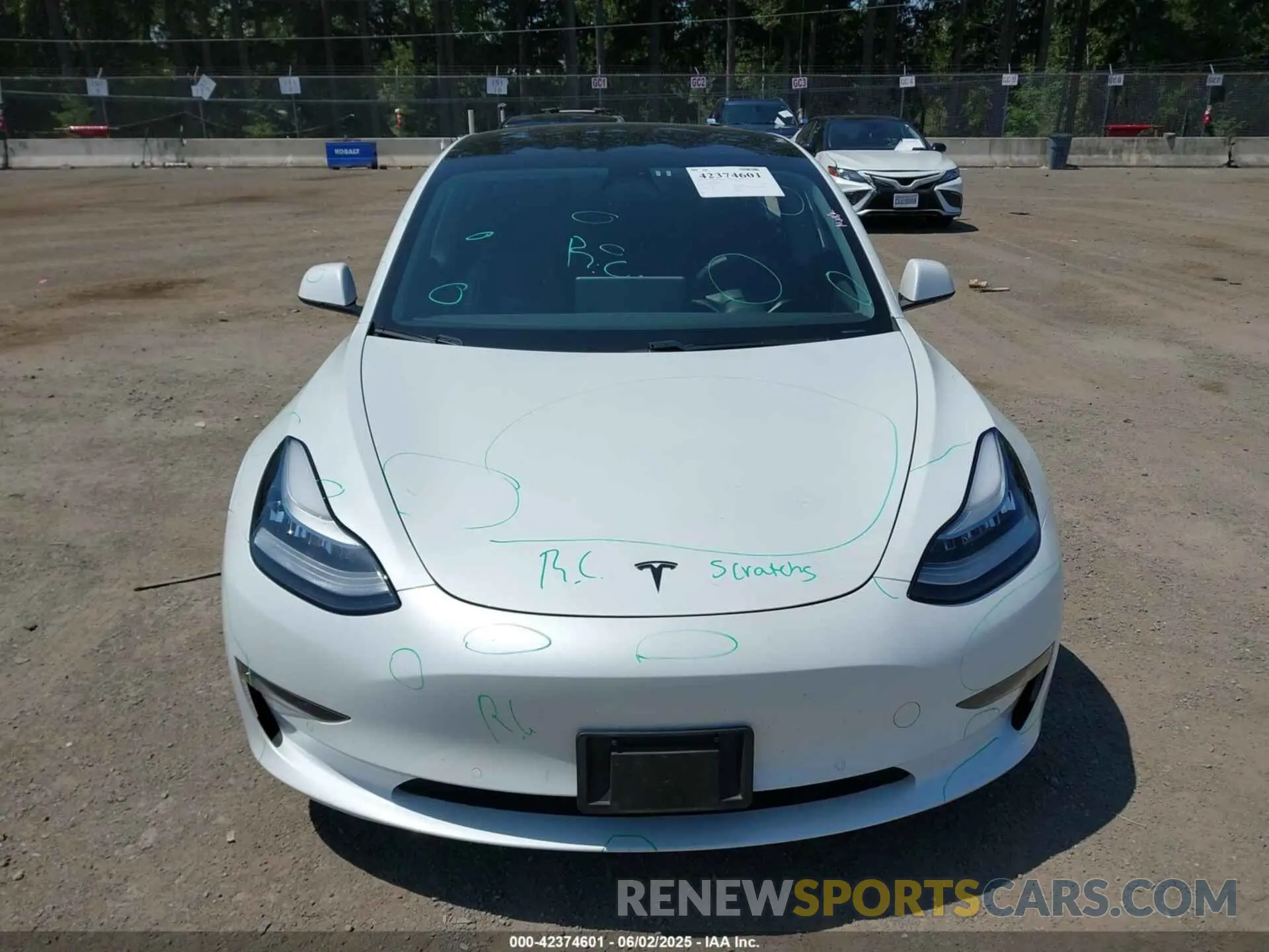 12 Photograph of a damaged car 5YJ3E1EB0LF741639 TESLA MODEL 3 2020