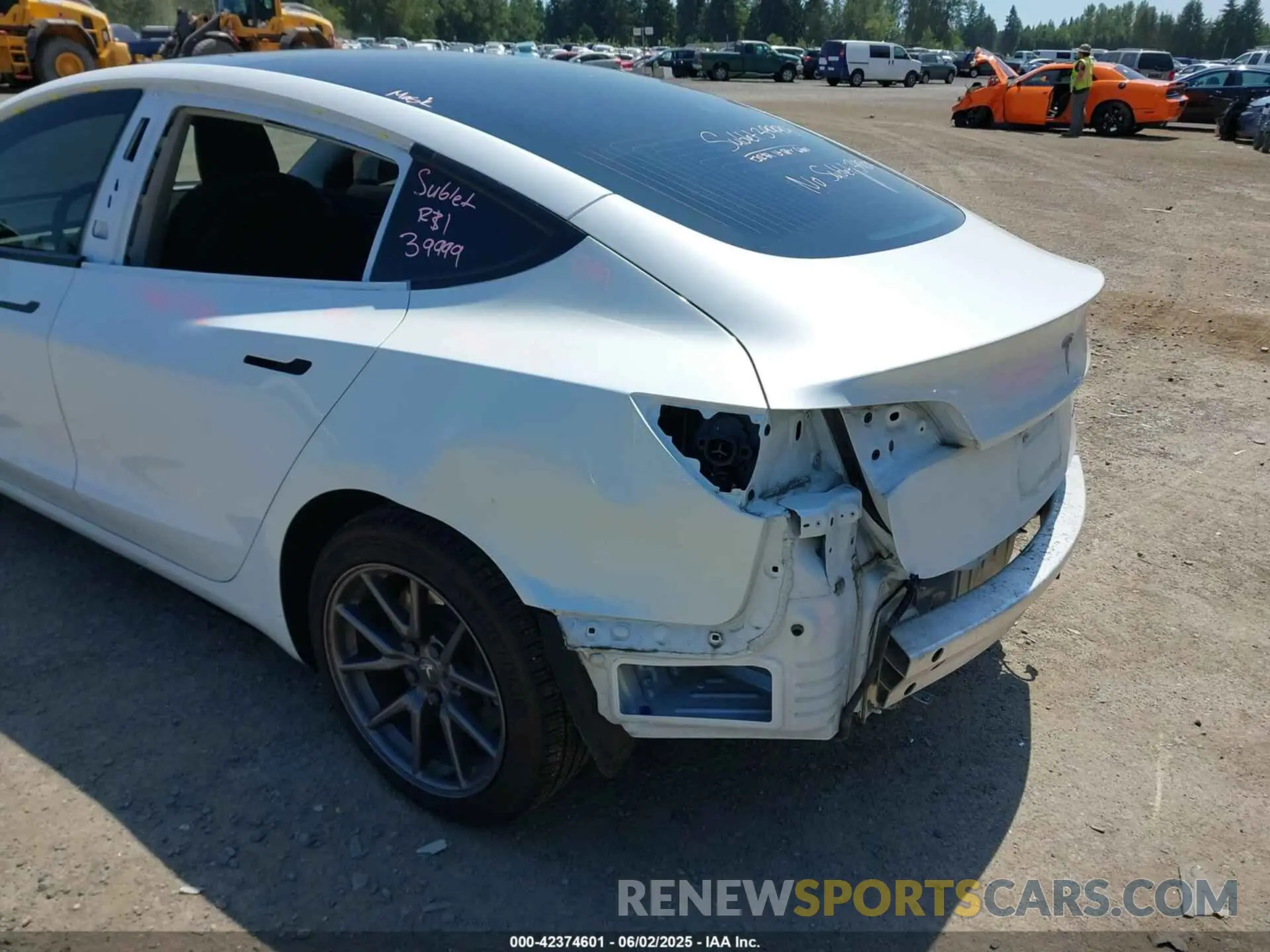 6 Photograph of a damaged car 5YJ3E1EB0LF741639 TESLA MODEL 3 2020