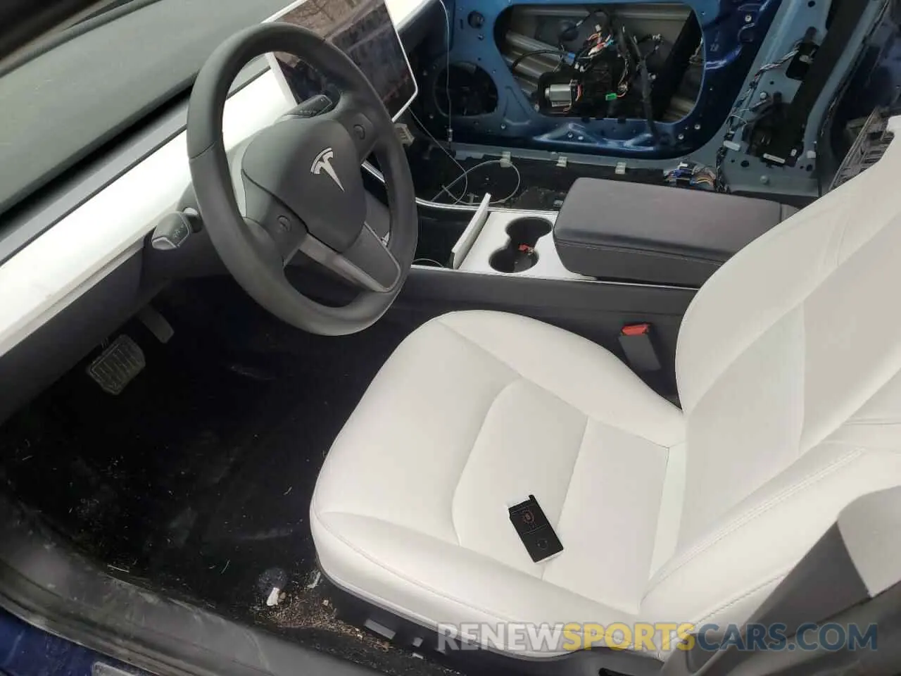 7 Фотография поврежденного автомобиля 5YJ3E1EB0LF742290 TESLA MODEL 3 2020
