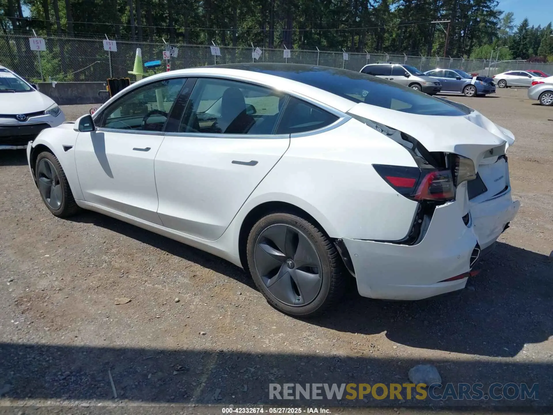 3 Фотография поврежденного автомобиля 5YJ3E1EB0LF787228 TESLA MODEL 3 2020