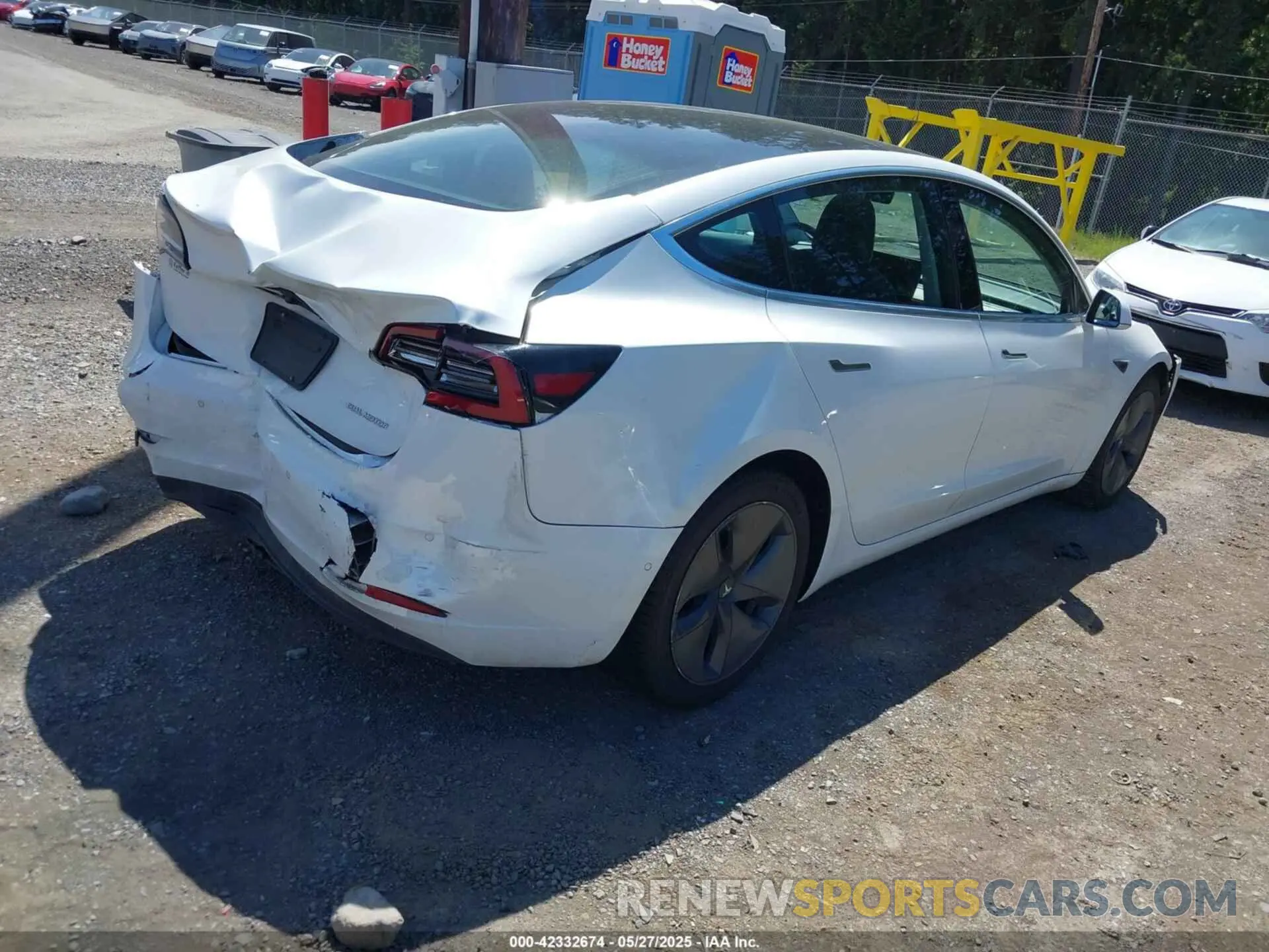 4 Фотография поврежденного автомобиля 5YJ3E1EB0LF787228 TESLA MODEL 3 2020
