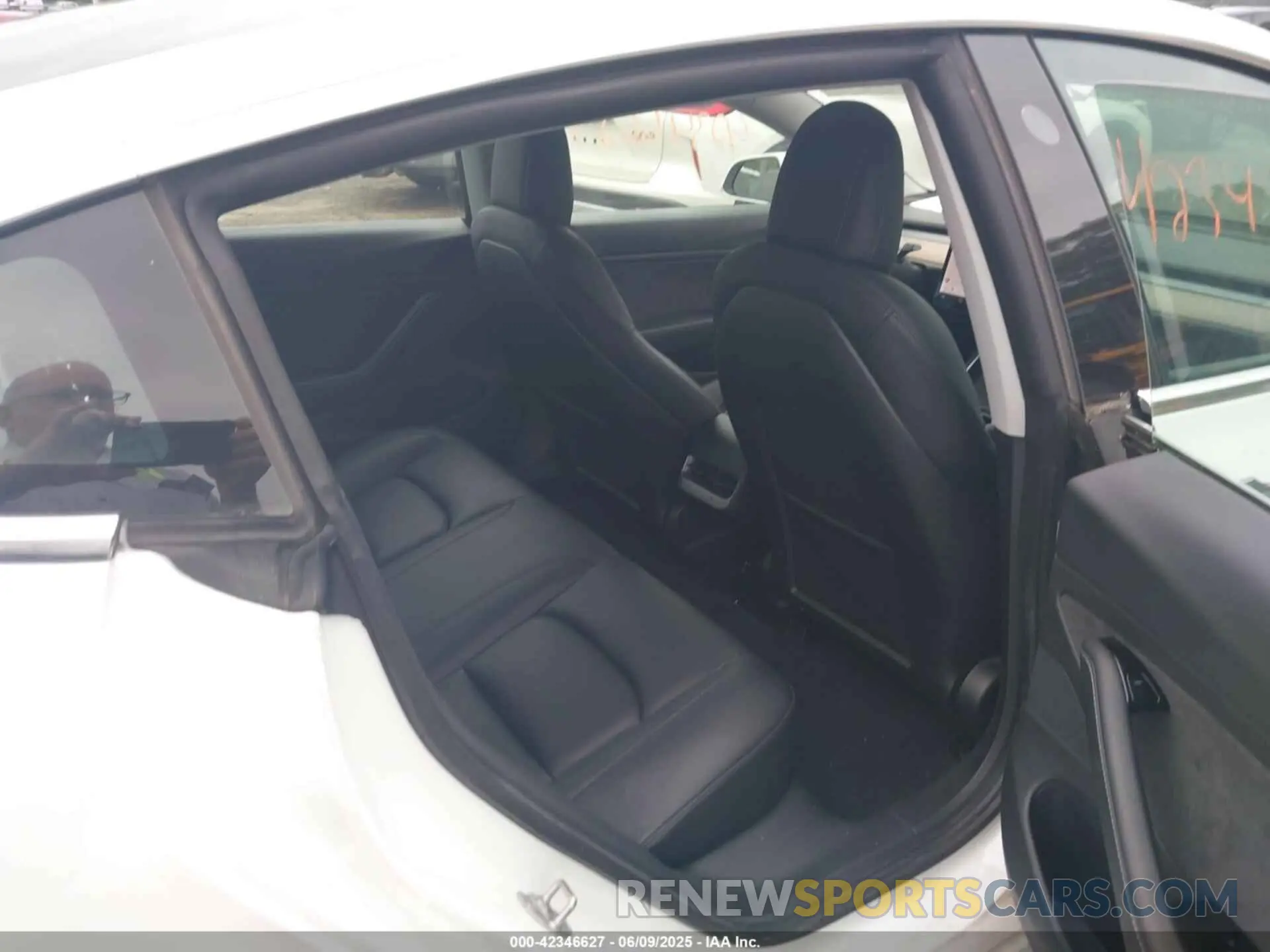 8 Photograph of a damaged car 5YJ3E1EB0LF795524 TESLA MODEL 3 2020
