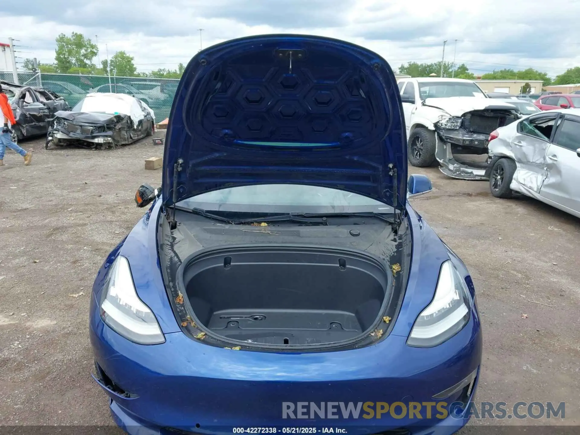 10 Фотография поврежденного автомобиля 5YJ3E1EB1LF617461 TESLA MODEL 3 2020