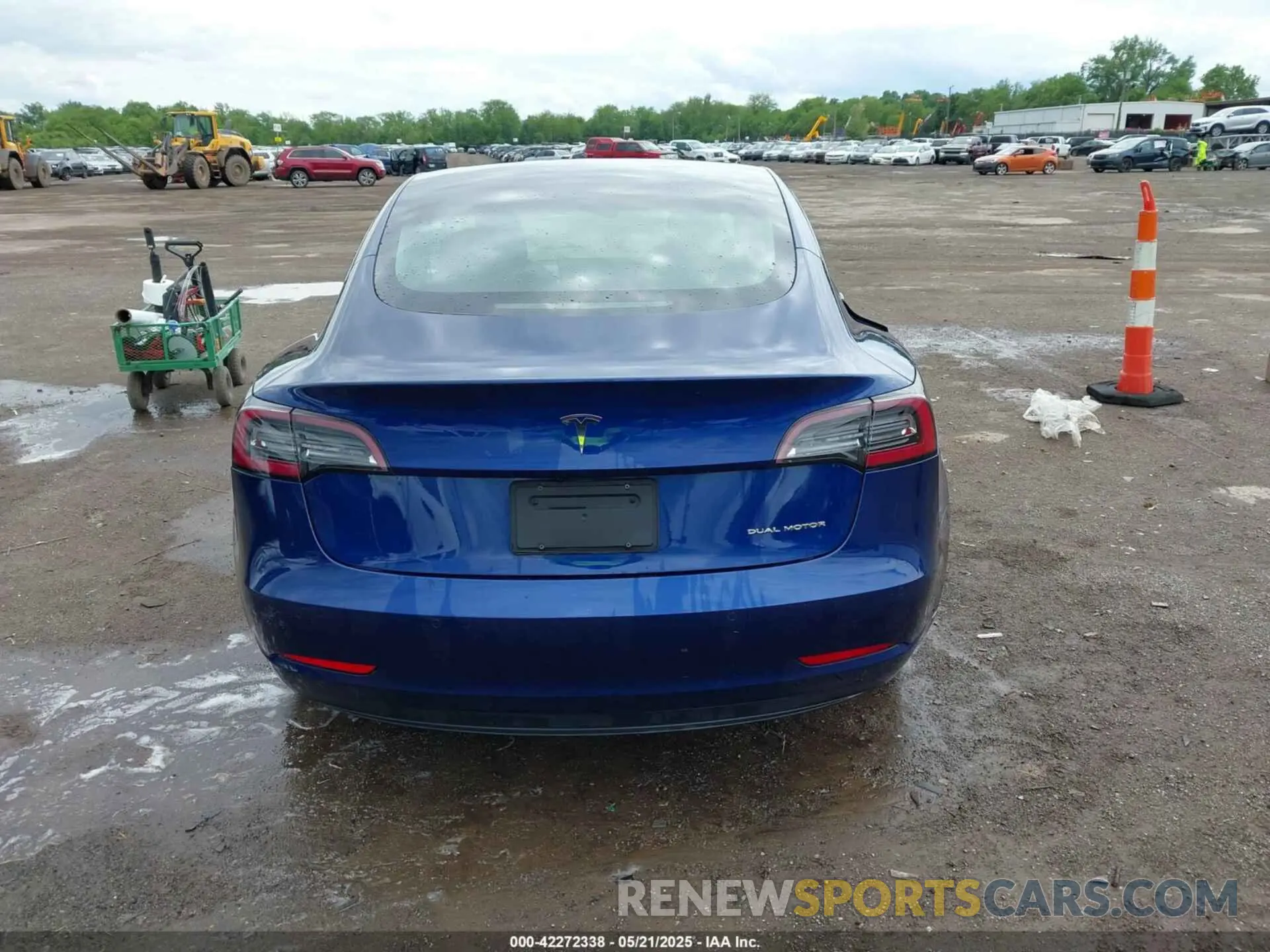 17 Фотография поврежденного автомобиля 5YJ3E1EB1LF617461 TESLA MODEL 3 2020
