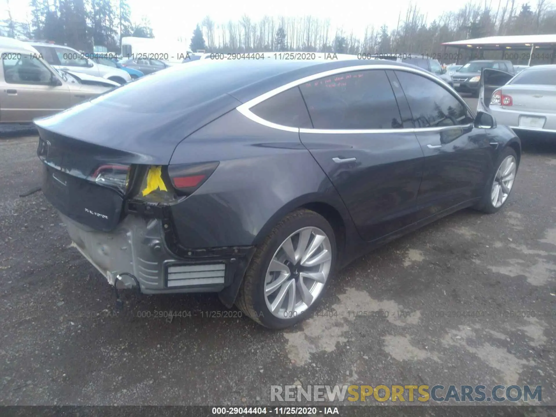 4 Photograph of a damaged car 5YJ3E1EB1LF628251 TESLA MODEL 3 2020