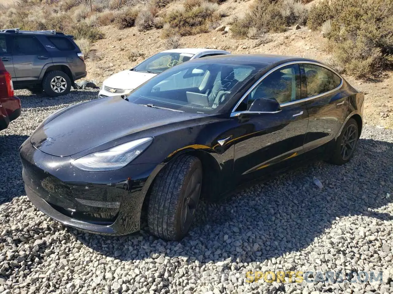 1 Photograph of a damaged car 5YJ3E1EB1LF746252 TESLA MODEL 3 2020