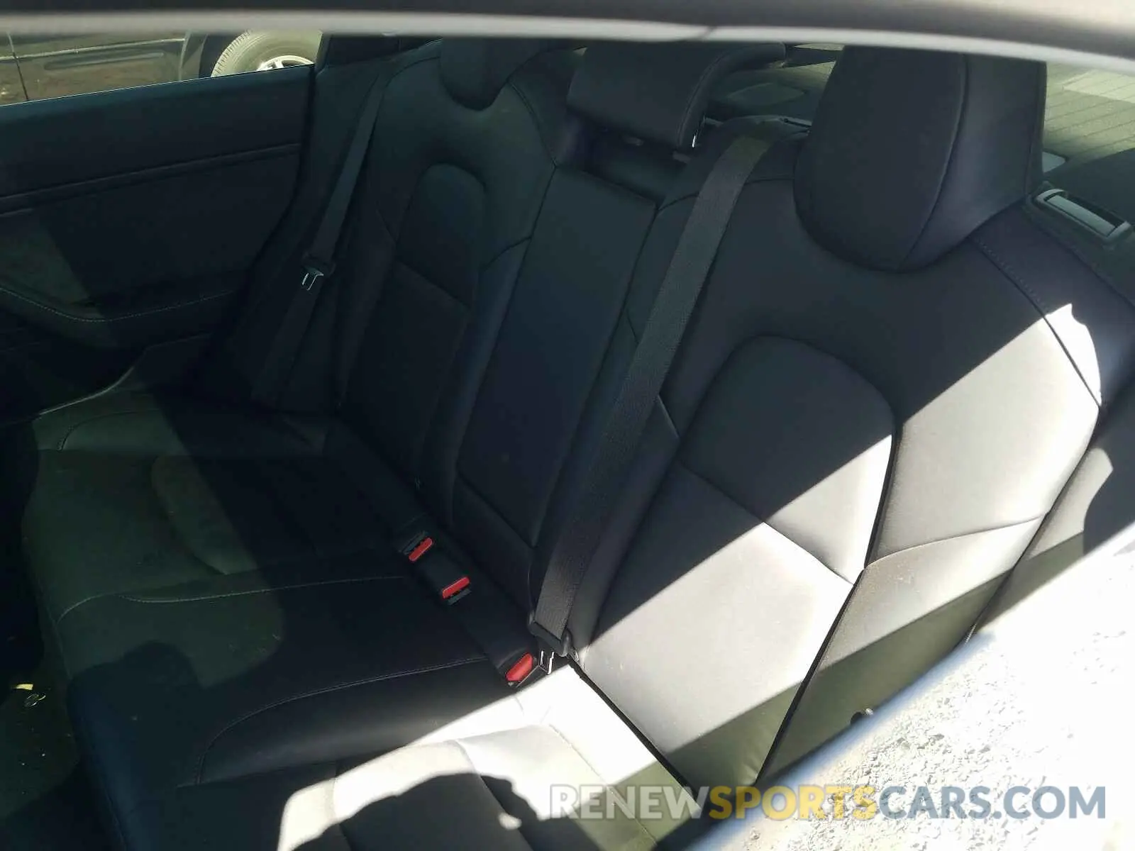 6 Photograph of a damaged car 5YJ3E1EB1LF794639 TESLA MODEL 3 2020