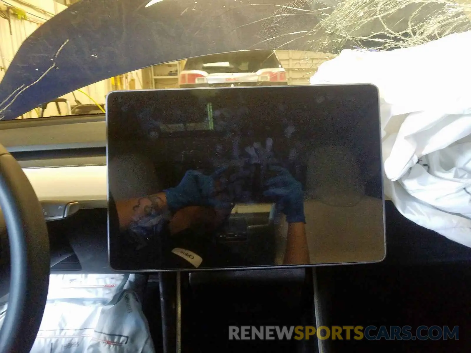 8 Photograph of a damaged car 5YJ3E1EB2LF540003 TESLA MODEL 3 2020