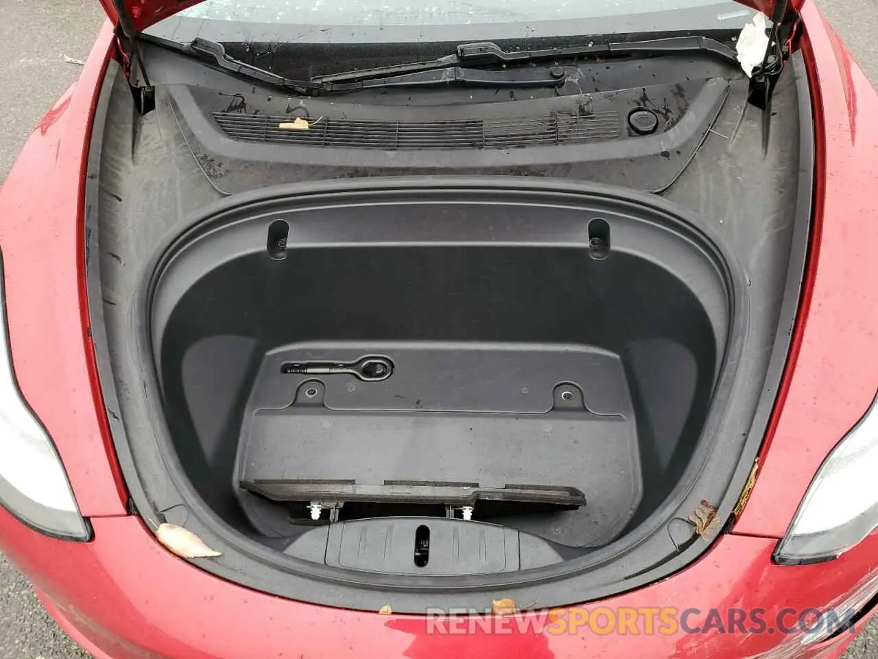 11 Photograph of a damaged car 5YJ3E1EB2LF617095 TESLA MODEL 3 2020