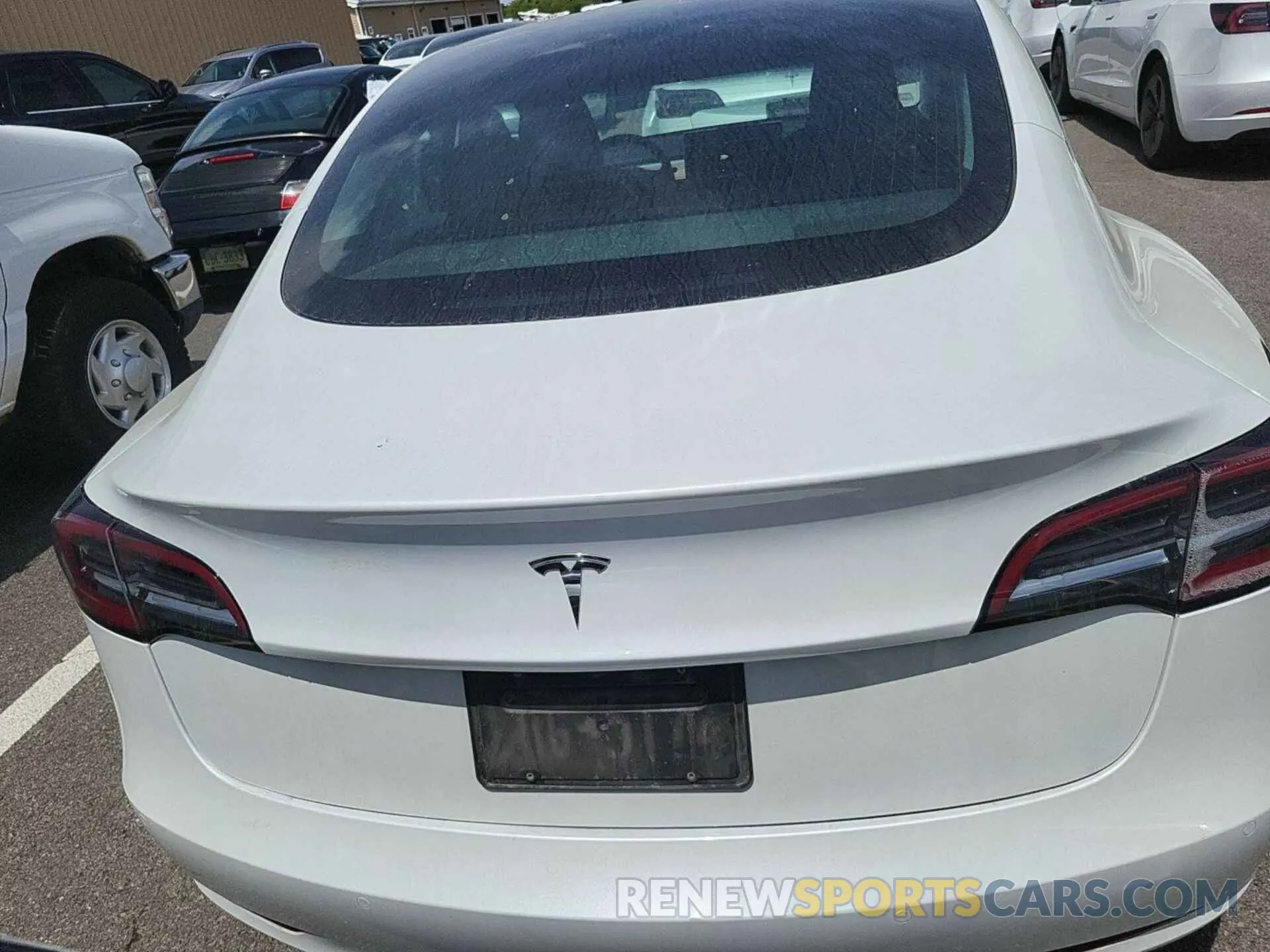 17 Photograph of a damaged car 5YJ3E1EB2LF636956 TESLA MODEL 3 2020