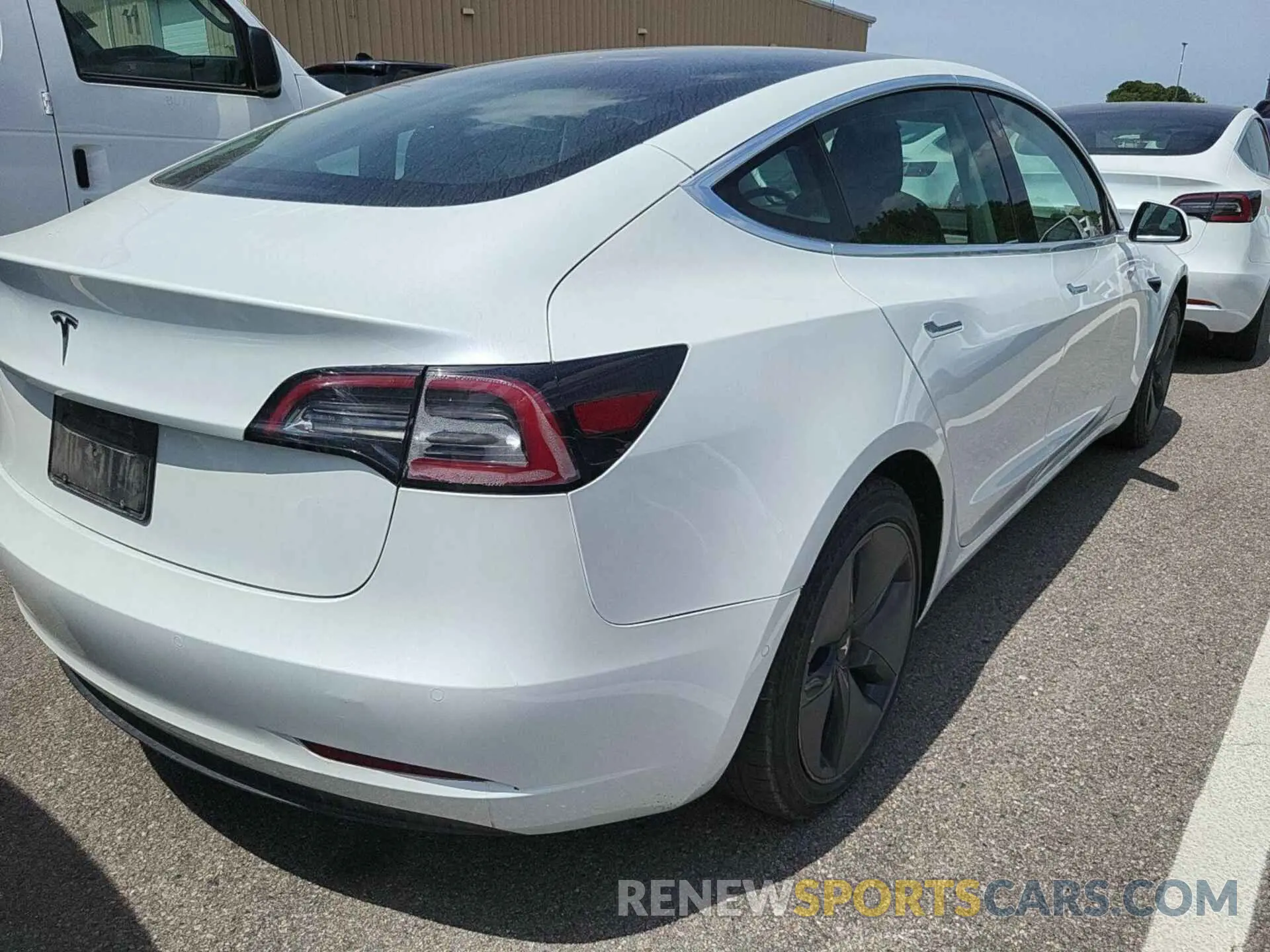 21 Photograph of a damaged car 5YJ3E1EB2LF636956 TESLA MODEL 3 2020