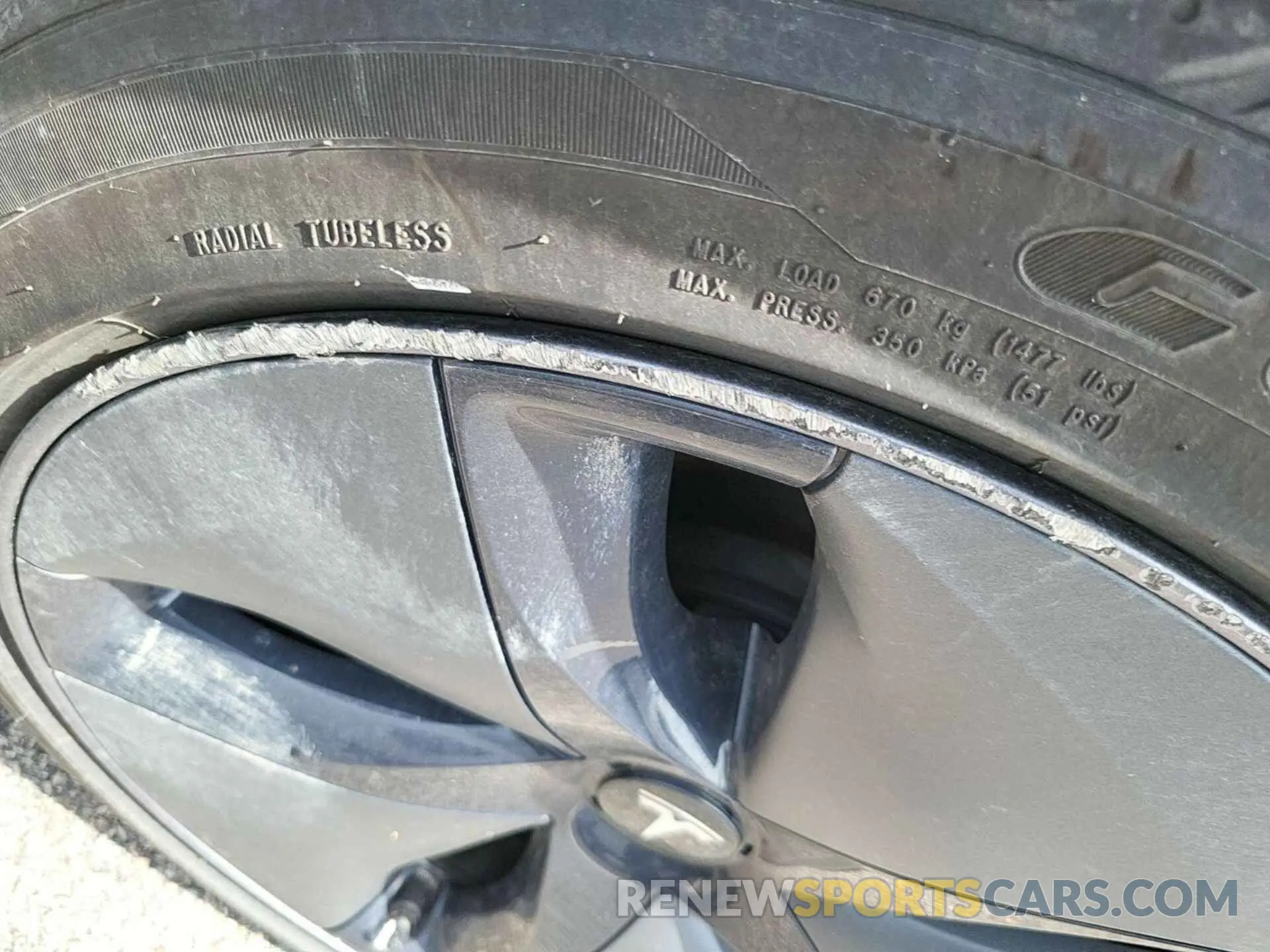 23 Photograph of a damaged car 5YJ3E1EB2LF636956 TESLA MODEL 3 2020