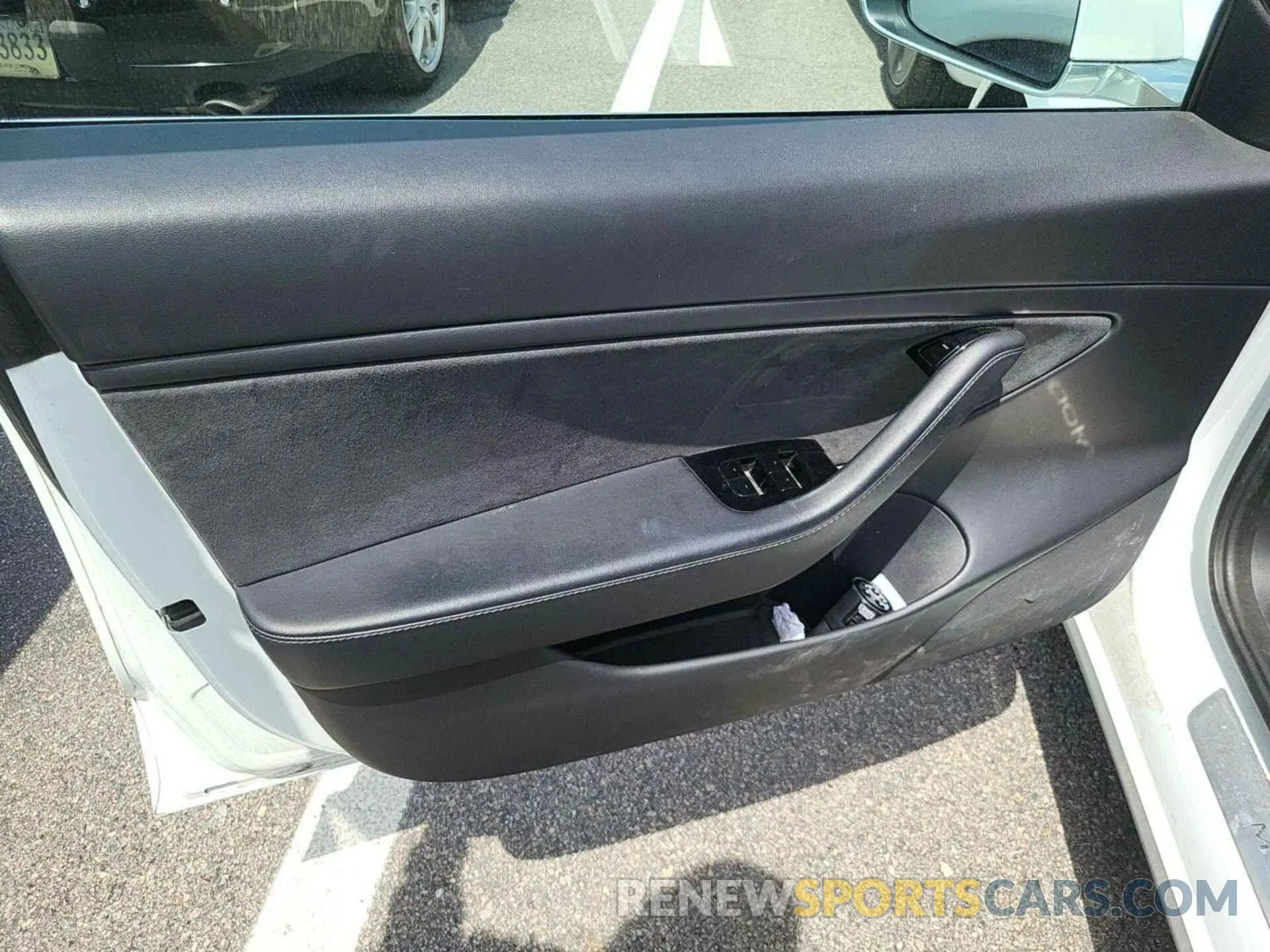 27 Photograph of a damaged car 5YJ3E1EB2LF636956 TESLA MODEL 3 2020