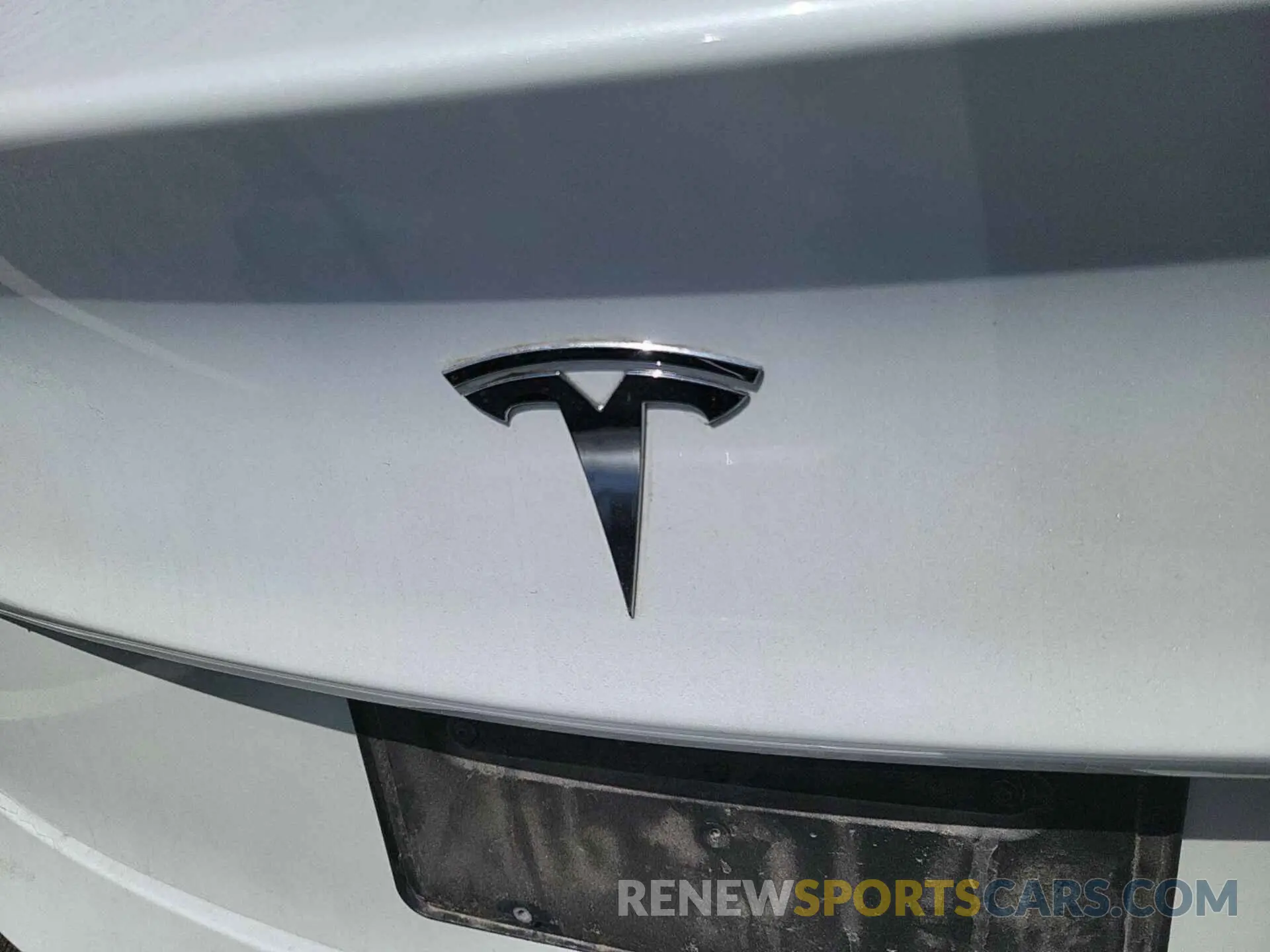 29 Photograph of a damaged car 5YJ3E1EB2LF636956 TESLA MODEL 3 2020