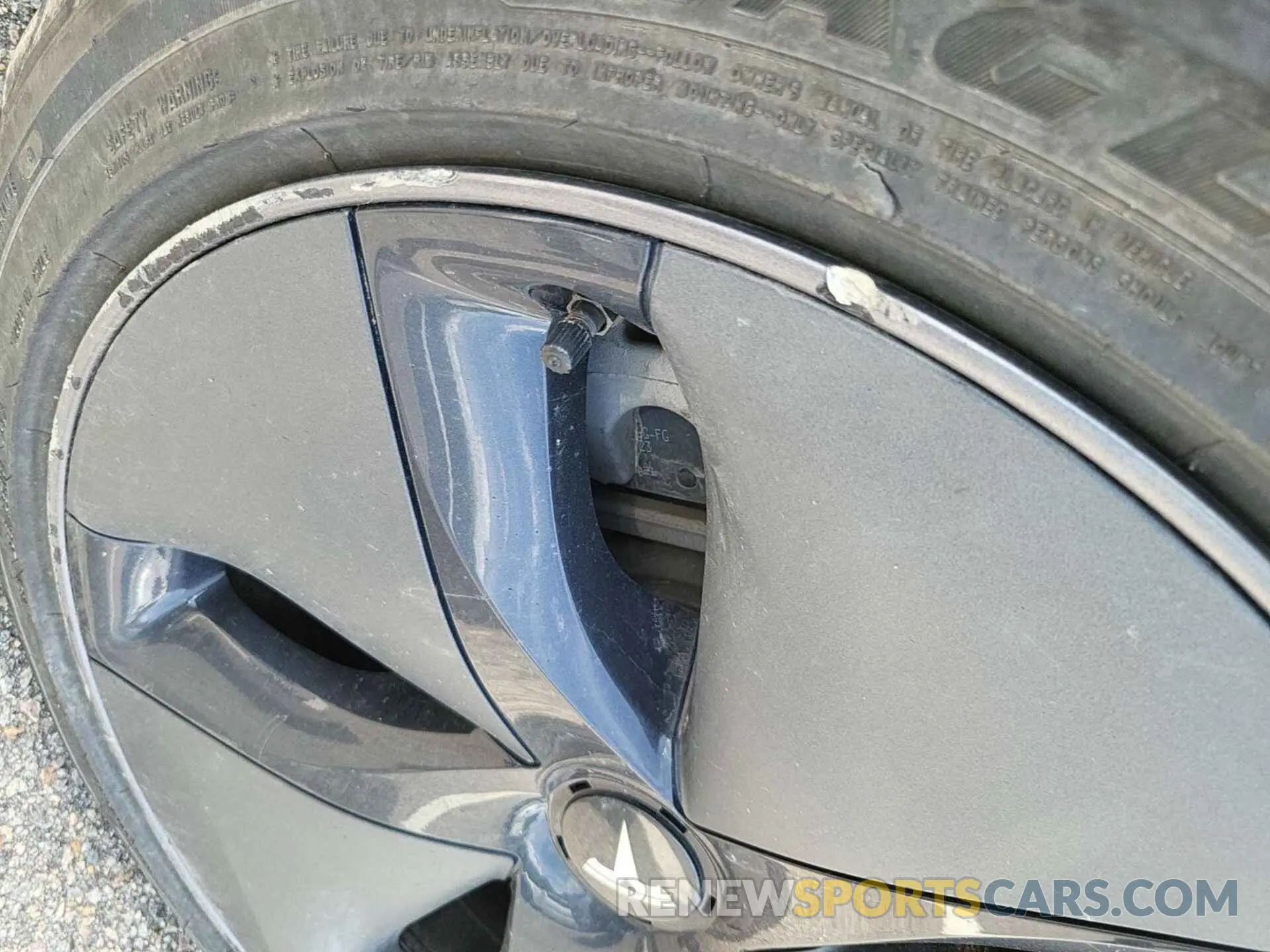 32 Photograph of a damaged car 5YJ3E1EB2LF636956 TESLA MODEL 3 2020