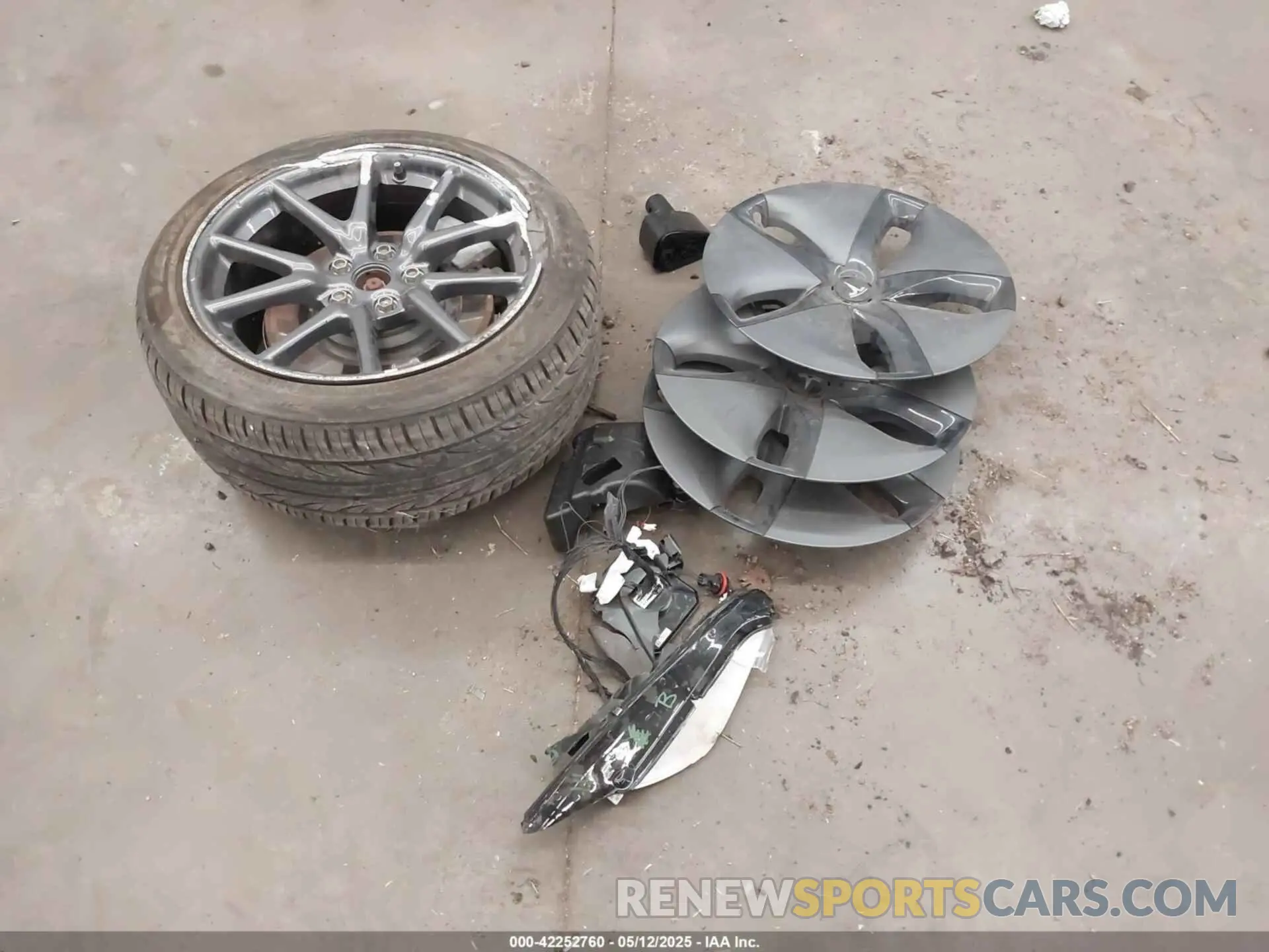 12 Фотография поврежденного автомобиля 5YJ3E1EB2LF639291 TESLA MODEL 3 2020