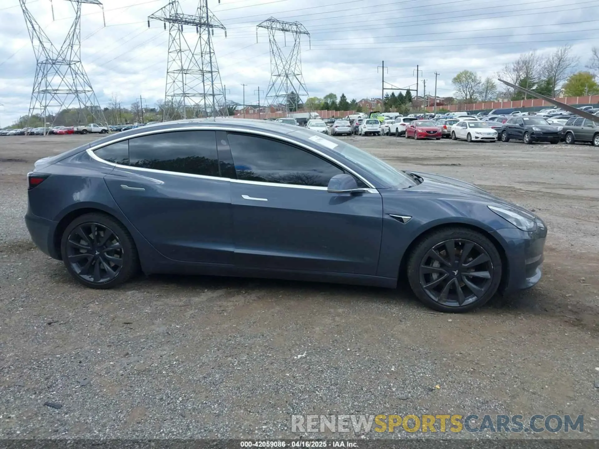 14 Photograph of a damaged car 5YJ3E1EB2LF646449 TESLA MODEL 3 2020
