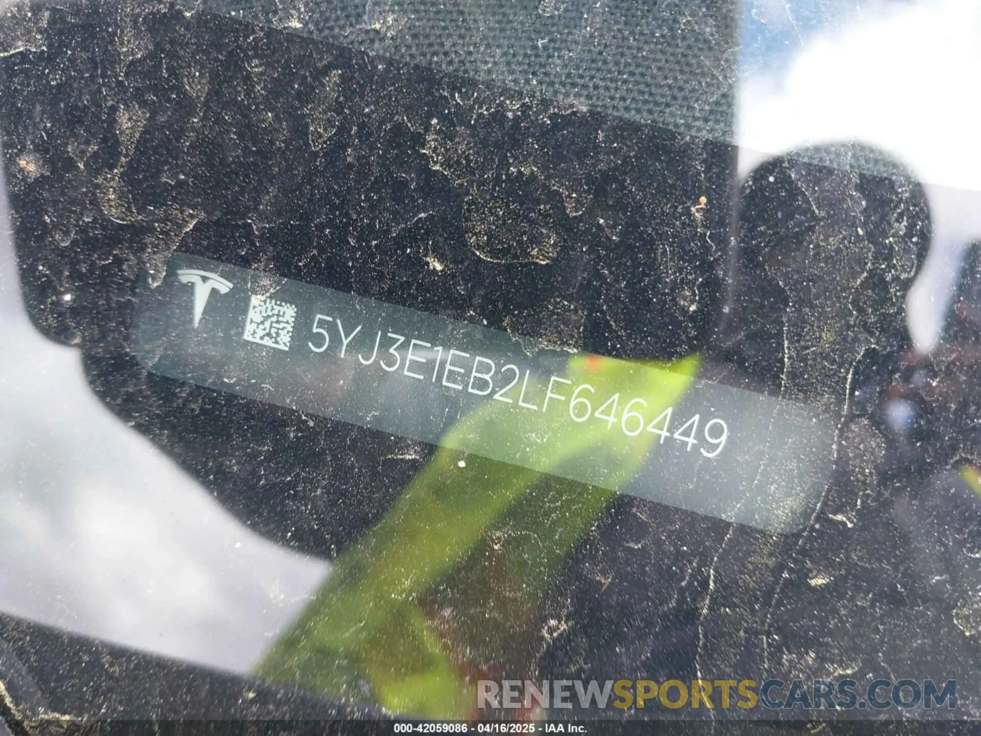 9 Photograph of a damaged car 5YJ3E1EB2LF646449 TESLA MODEL 3 2020
