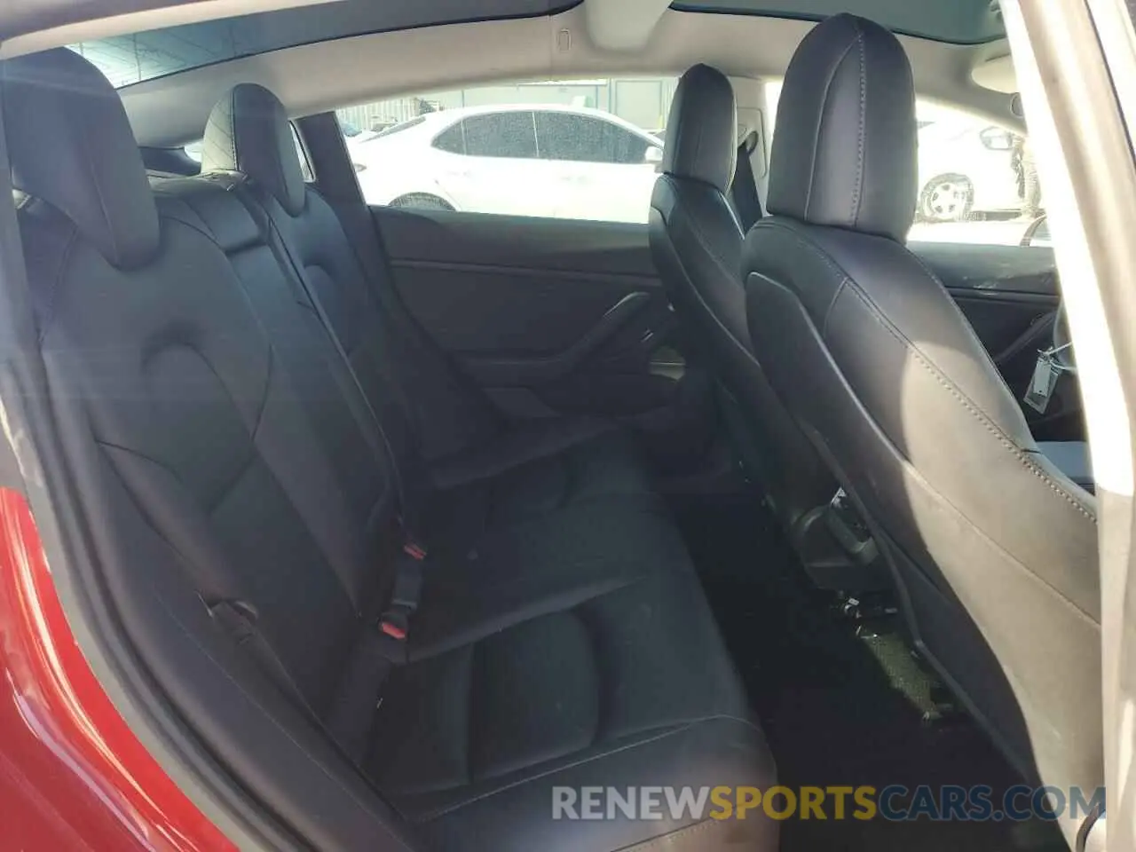 10 Photograph of a damaged car 5YJ3E1EB2LF783083 TESLA MODEL 3 2020
