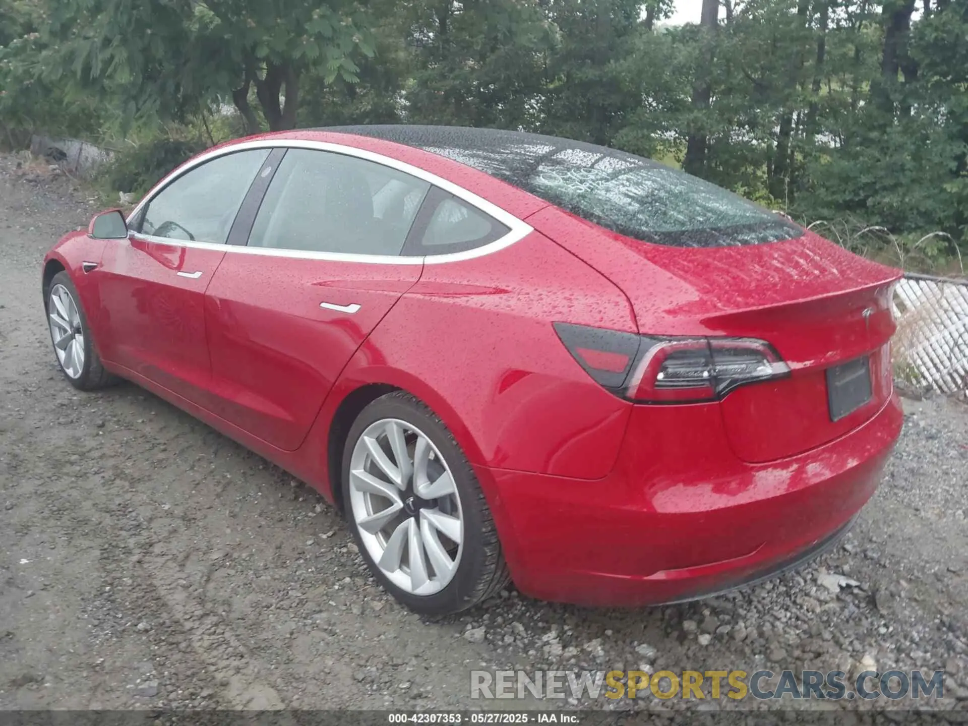 3 Photograph of a damaged car 5YJ3E1EB2LF790969 TESLA MODEL 3 2020