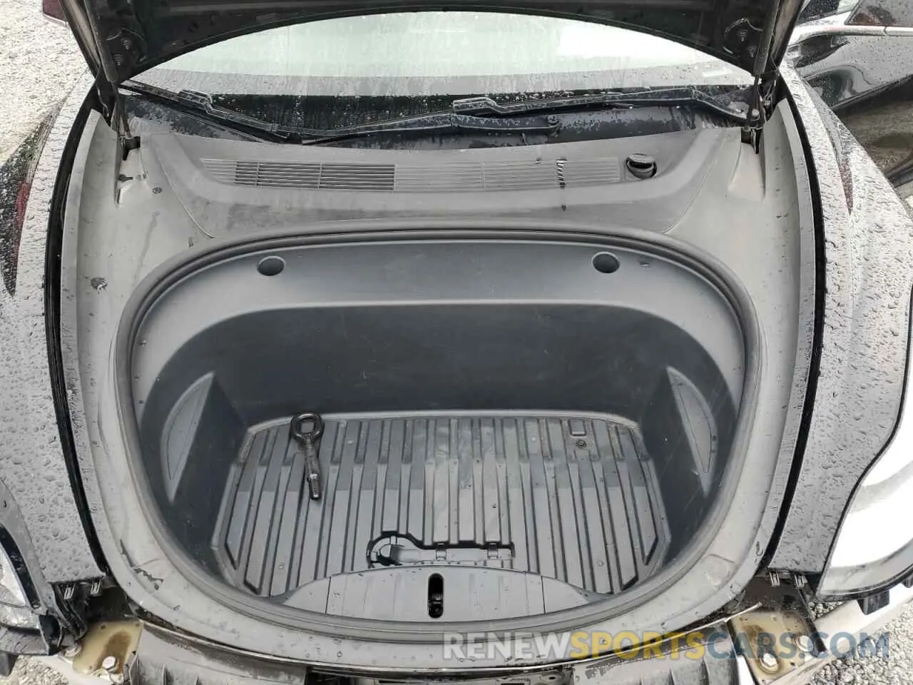 11 Photograph of a damaged car 5YJ3E1EB2LF794696 TESLA MODEL 3 2020