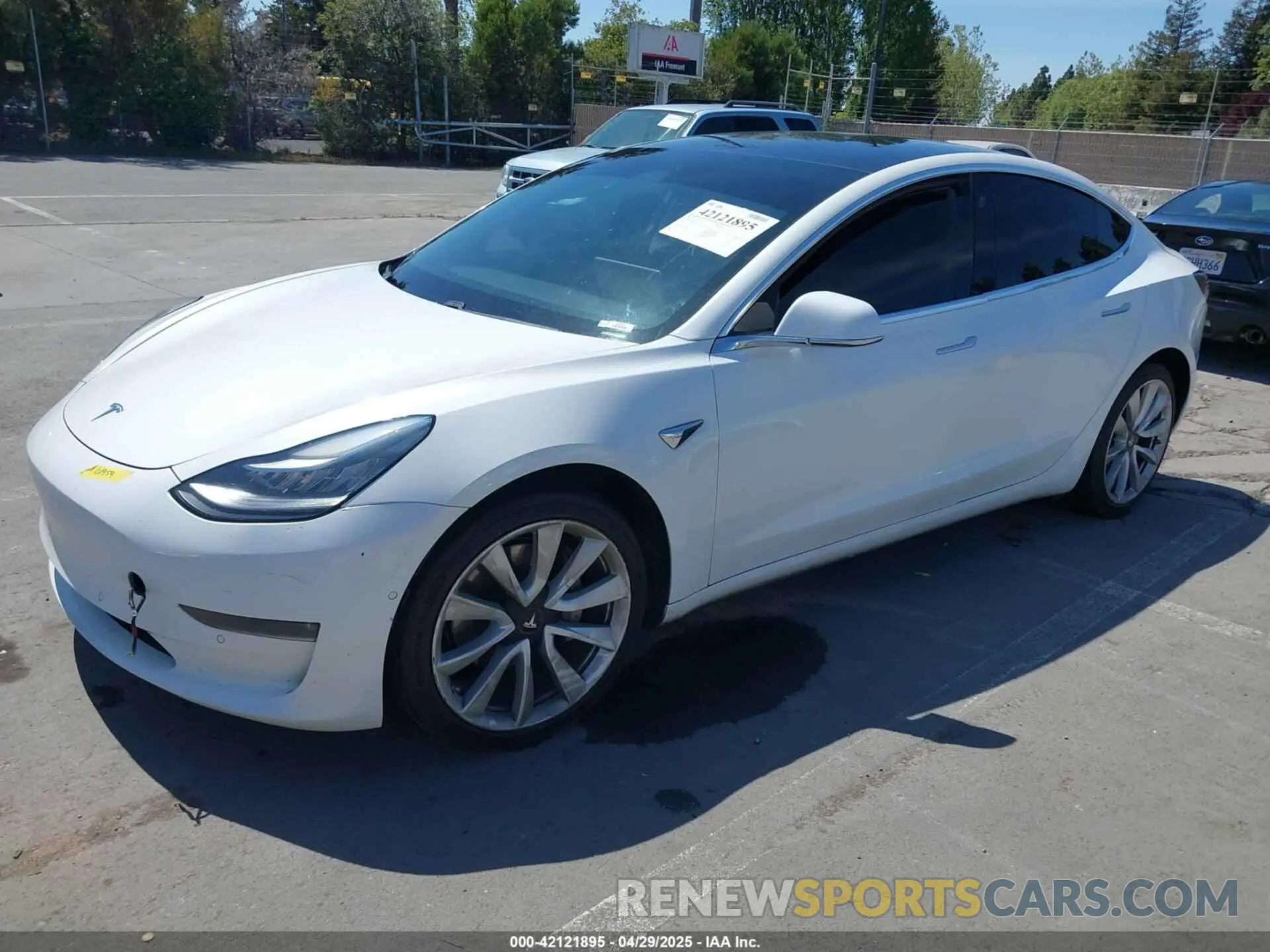 2 Photograph of a damaged car 5YJ3E1EB3LF621348 TESLA MODEL 3 2020