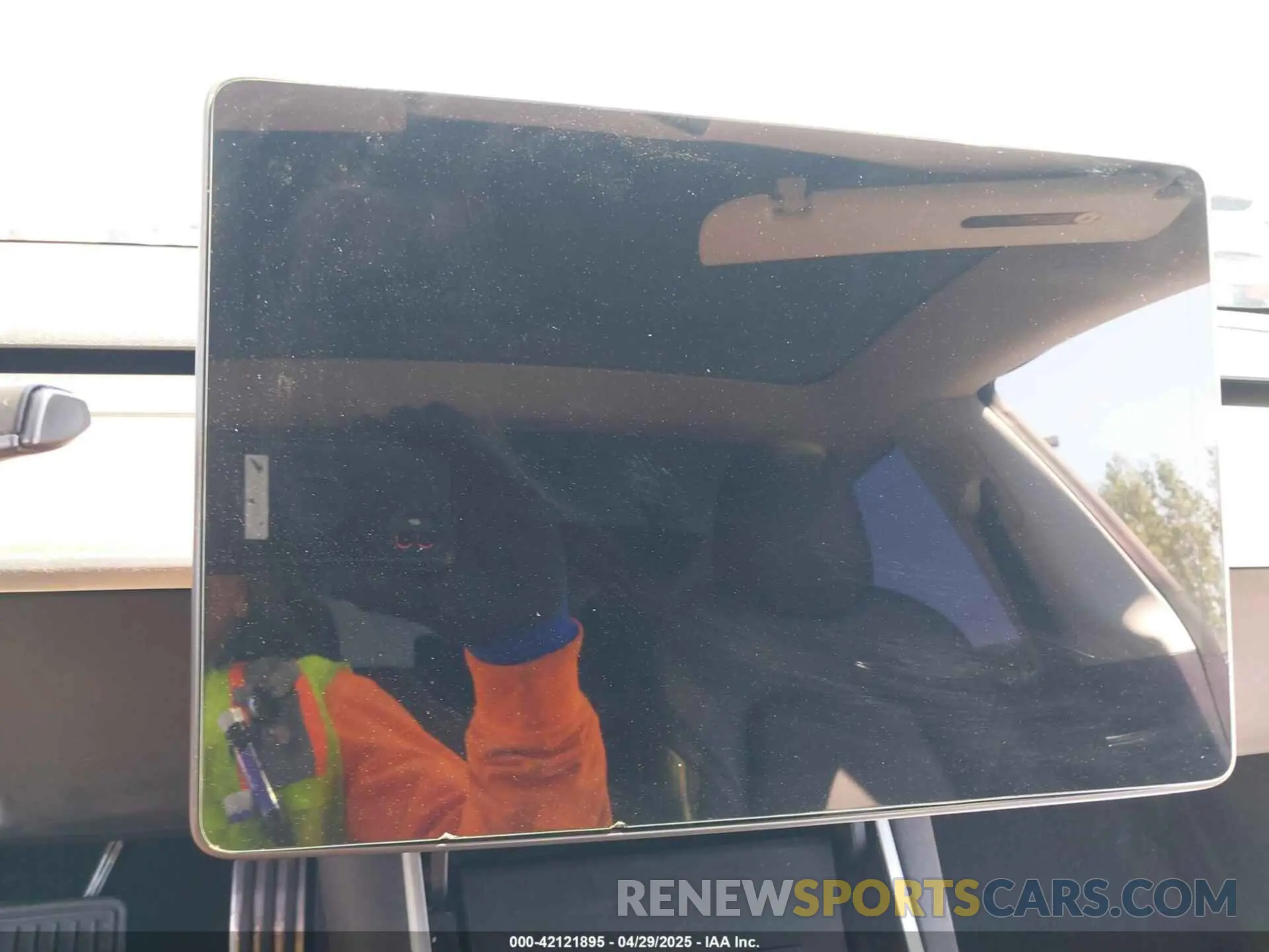 7 Photograph of a damaged car 5YJ3E1EB3LF621348 TESLA MODEL 3 2020