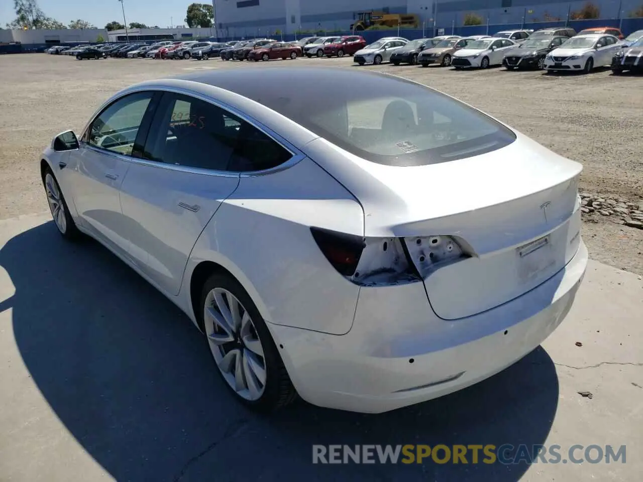 3 Фотография поврежденного автомобиля 5YJ3E1EB3LF621687 TESLA MODEL 3 2020