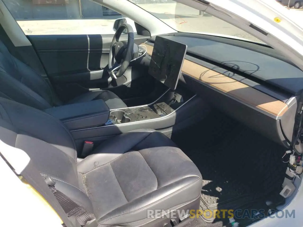 5 Фотография поврежденного автомобиля 5YJ3E1EB3LF621687 TESLA MODEL 3 2020