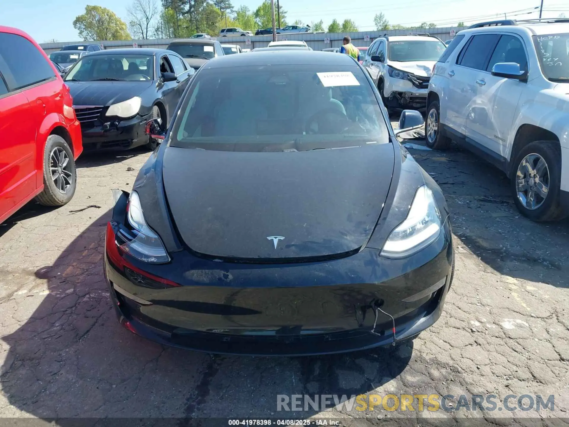 11 Photograph of a damaged car 5YJ3E1EB3LF622290 TESLA MODEL 3 2020