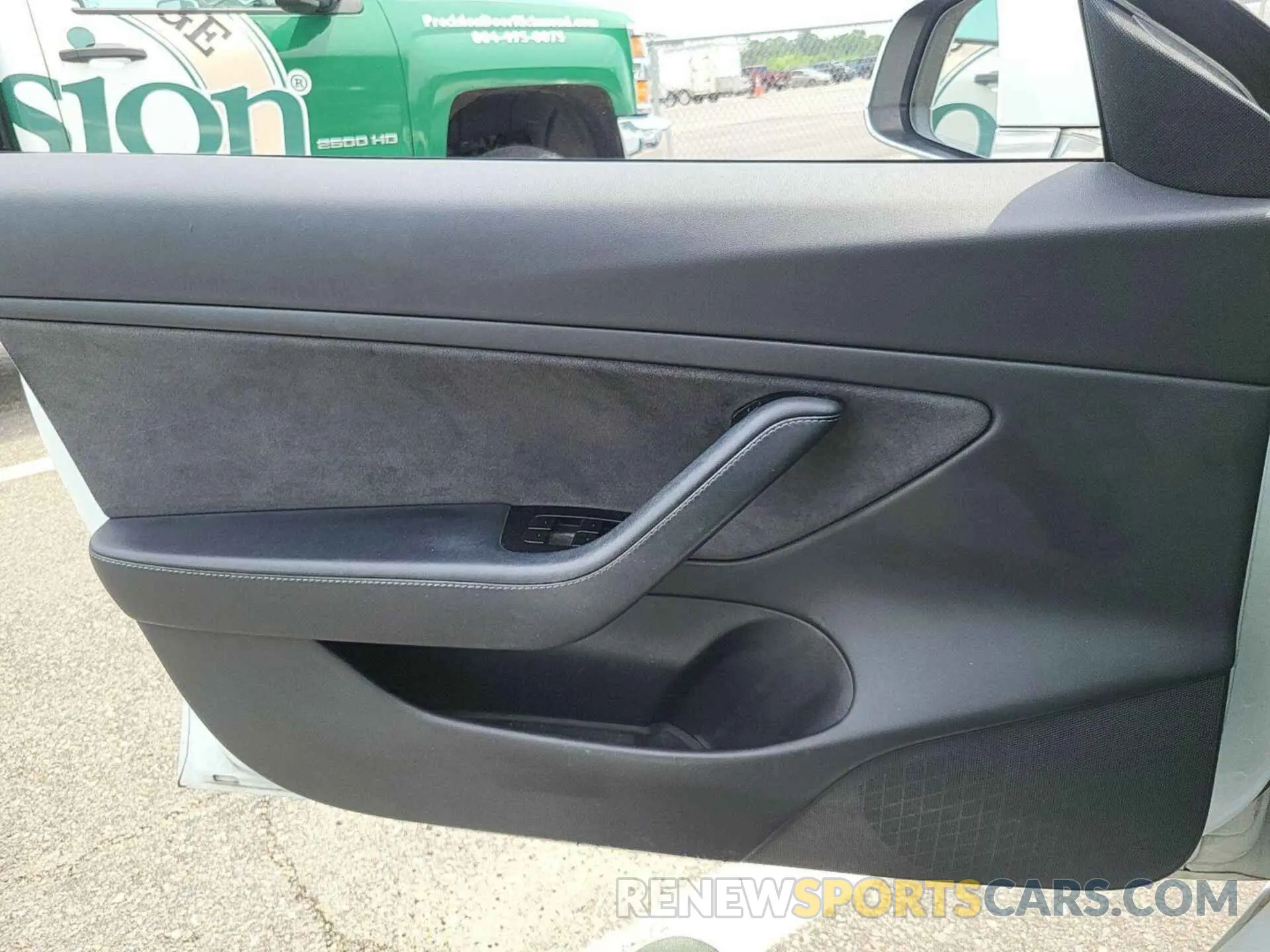 2 Photograph of a damaged car 5YJ3E1EB3LF636884 TESLA MODEL 3 2020