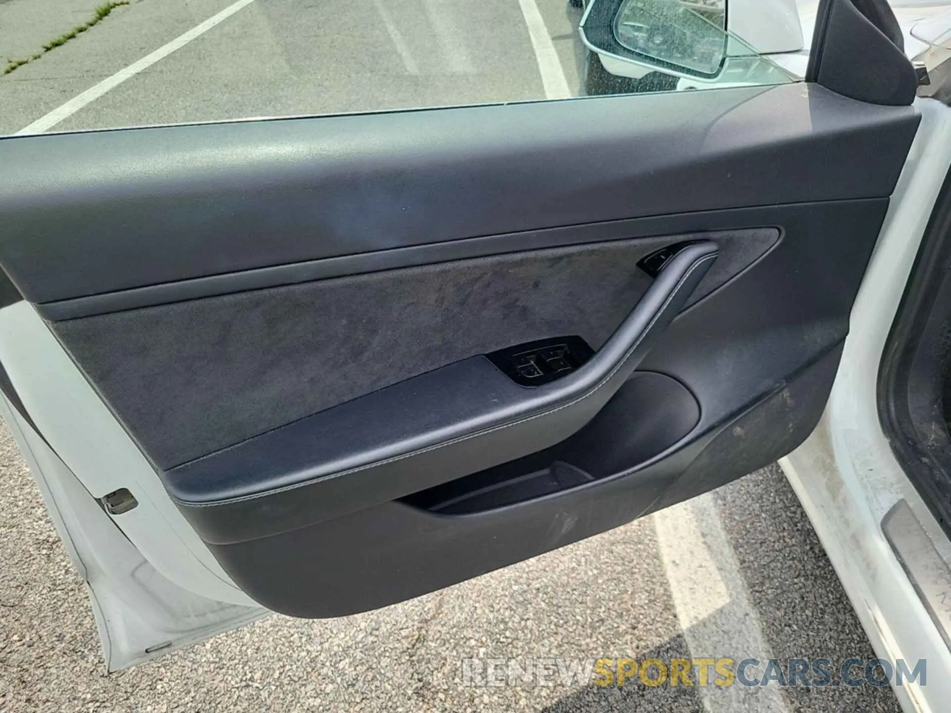 12 Photograph of a damaged car 5YJ3E1EB3LF637226 TESLA MODEL 3 2020