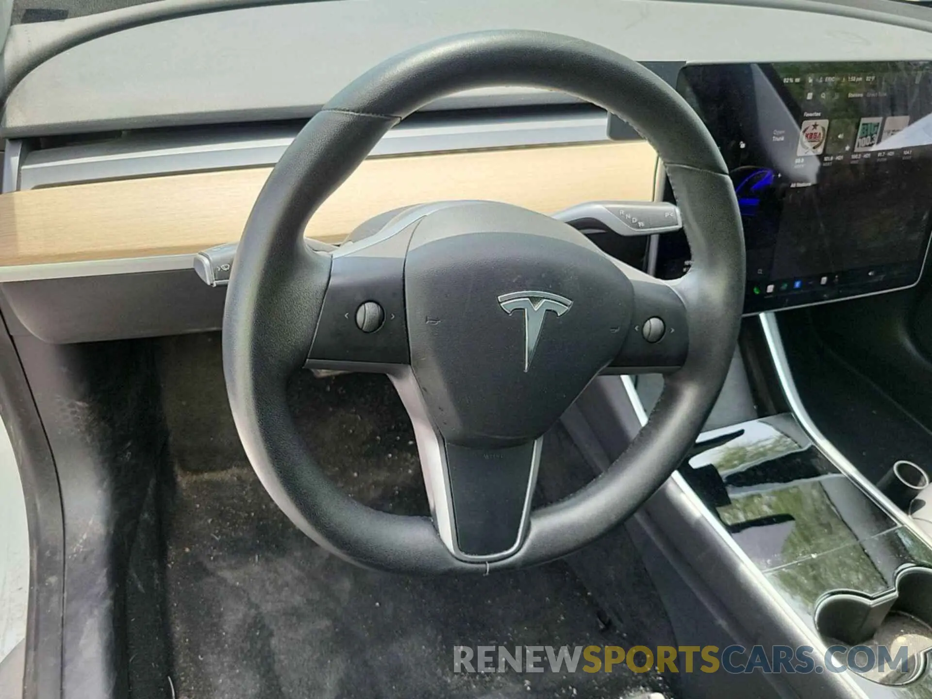 26 Photograph of a damaged car 5YJ3E1EB3LF637226 TESLA MODEL 3 2020