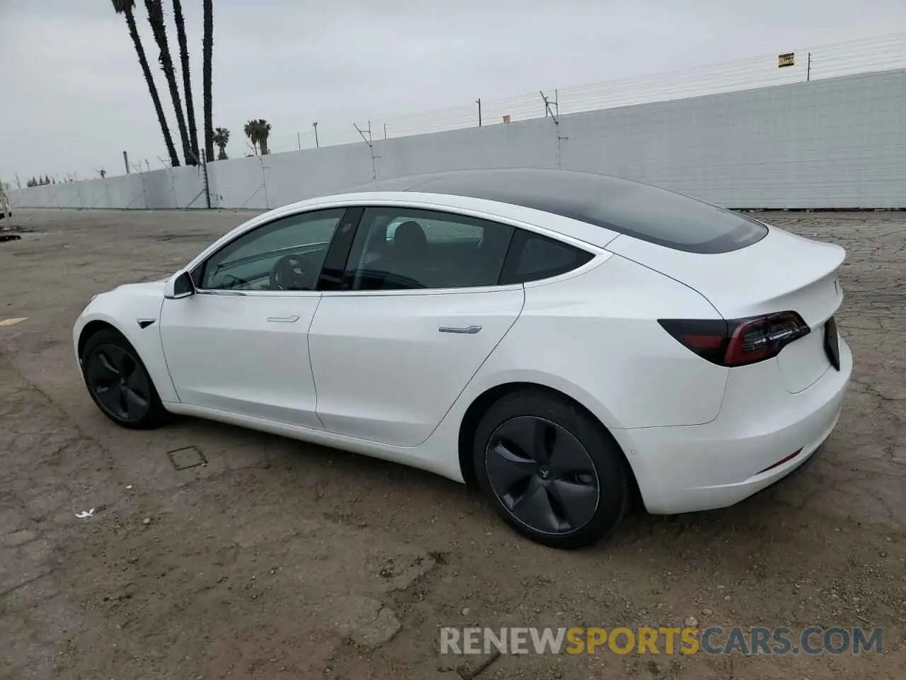2 Photograph of a damaged car 5YJ3E1EB3LF650252 TESLA MODEL 3 2020