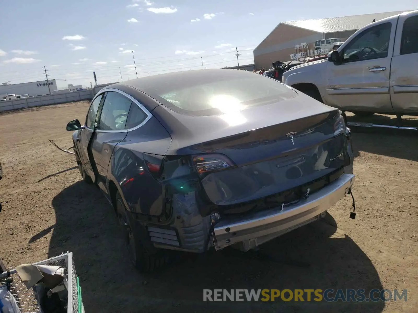 3 Photograph of a damaged car 5YJ3E1EB3LF651384 TESLA MODEL 3 2020
