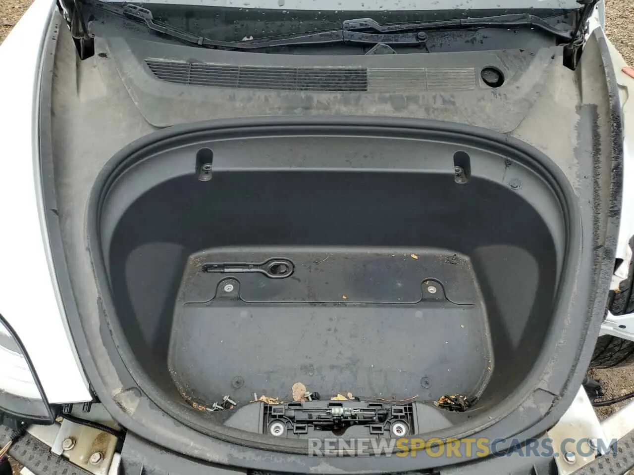 11 Photograph of a damaged car 5YJ3E1EB3LF667522 TESLA MODEL 3 2020