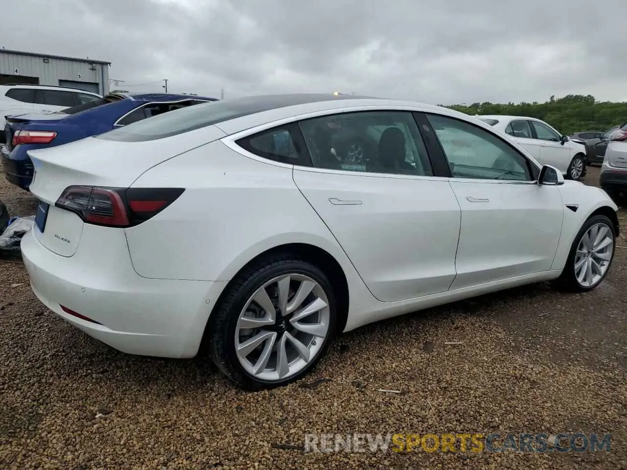 3 Photograph of a damaged car 5YJ3E1EB3LF667522 TESLA MODEL 3 2020