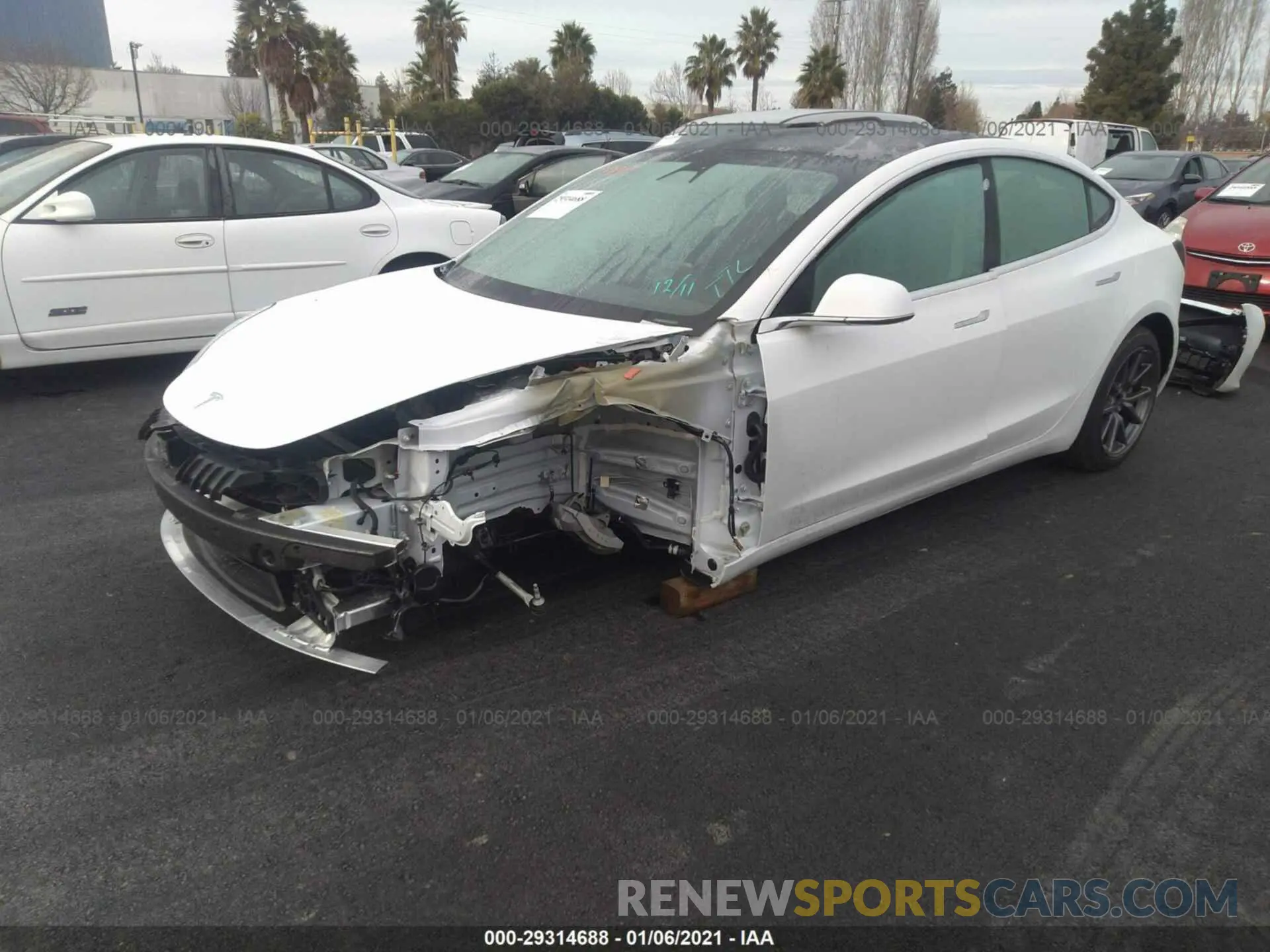 2 Photograph of a damaged car 5YJ3E1EB3LF741635 TESLA MODEL 3 2020