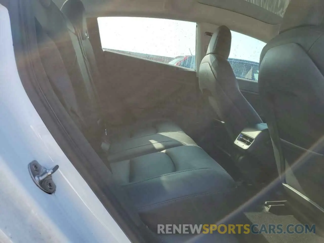 10 Photograph of a damaged car 5YJ3E1EB3LF787644 TESLA MODEL 3 2020