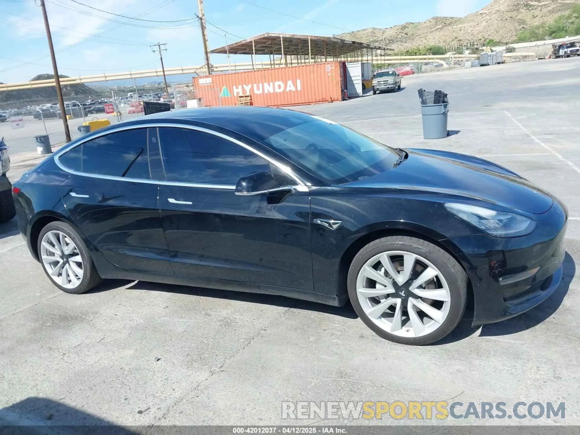 13 Фотография поврежденного автомобиля 5YJ3E1EB3LF801820 TESLA MODEL 3 2020