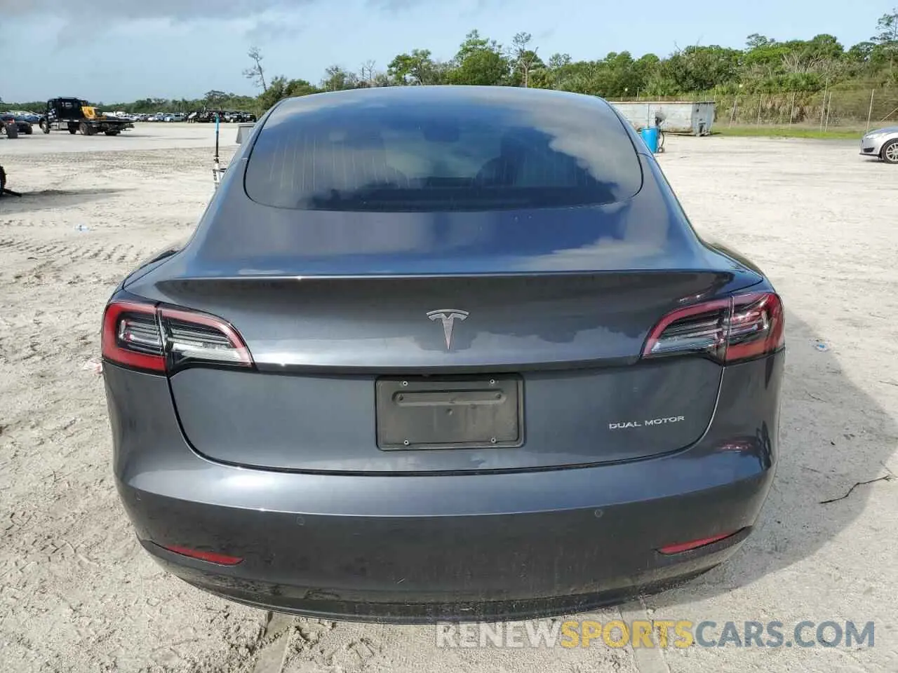 6 Фотография поврежденного автомобиля 5YJ3E1EB4LF601044 TESLA MODEL 3 2020
