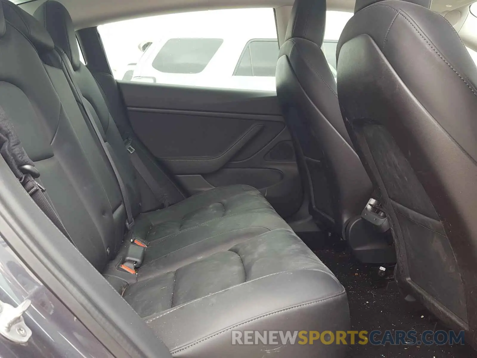 6 Photograph of a damaged car 5YJ3E1EB4LF616739 TESLA MODEL 3 2020