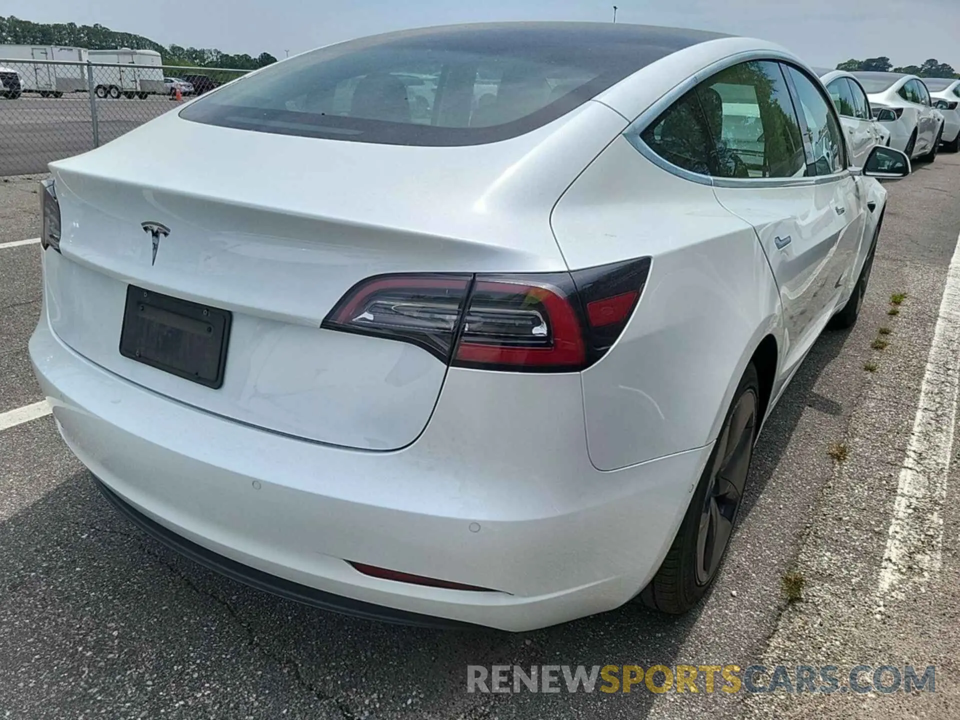 19 Photograph of a damaged car 5YJ3E1EB4LF637784 TESLA MODEL 3 2020