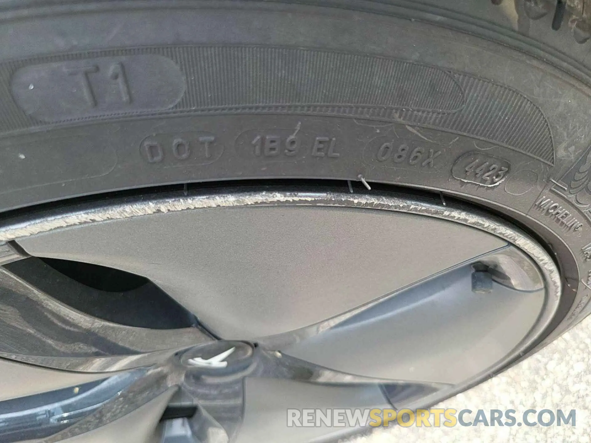 23 Photograph of a damaged car 5YJ3E1EB4LF637784 TESLA MODEL 3 2020