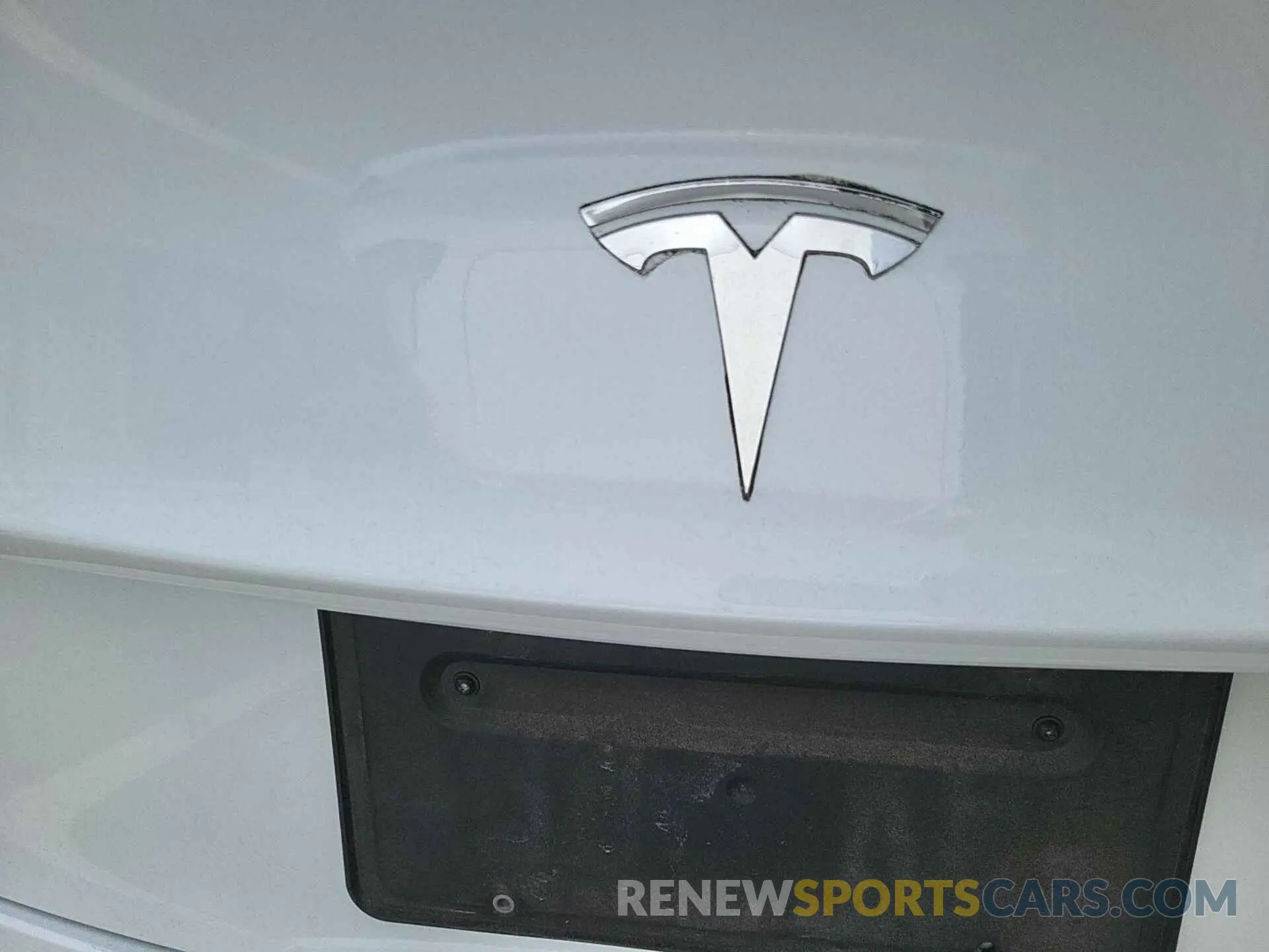 25 Photograph of a damaged car 5YJ3E1EB4LF637784 TESLA MODEL 3 2020
