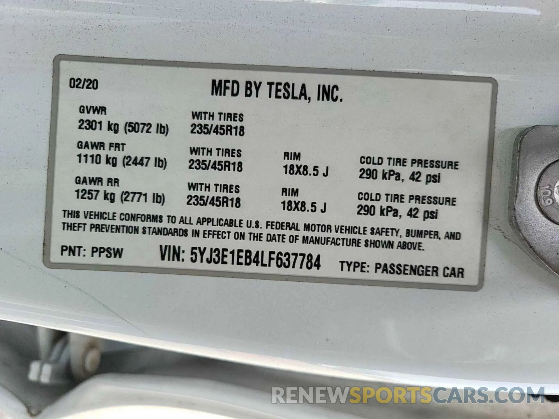 26 Photograph of a damaged car 5YJ3E1EB4LF637784 TESLA MODEL 3 2020