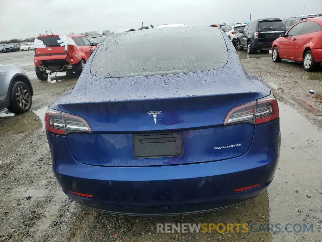 6 Photograph of a damaged car 5YJ3E1EB4LF639406 TESLA MODEL 3 2020