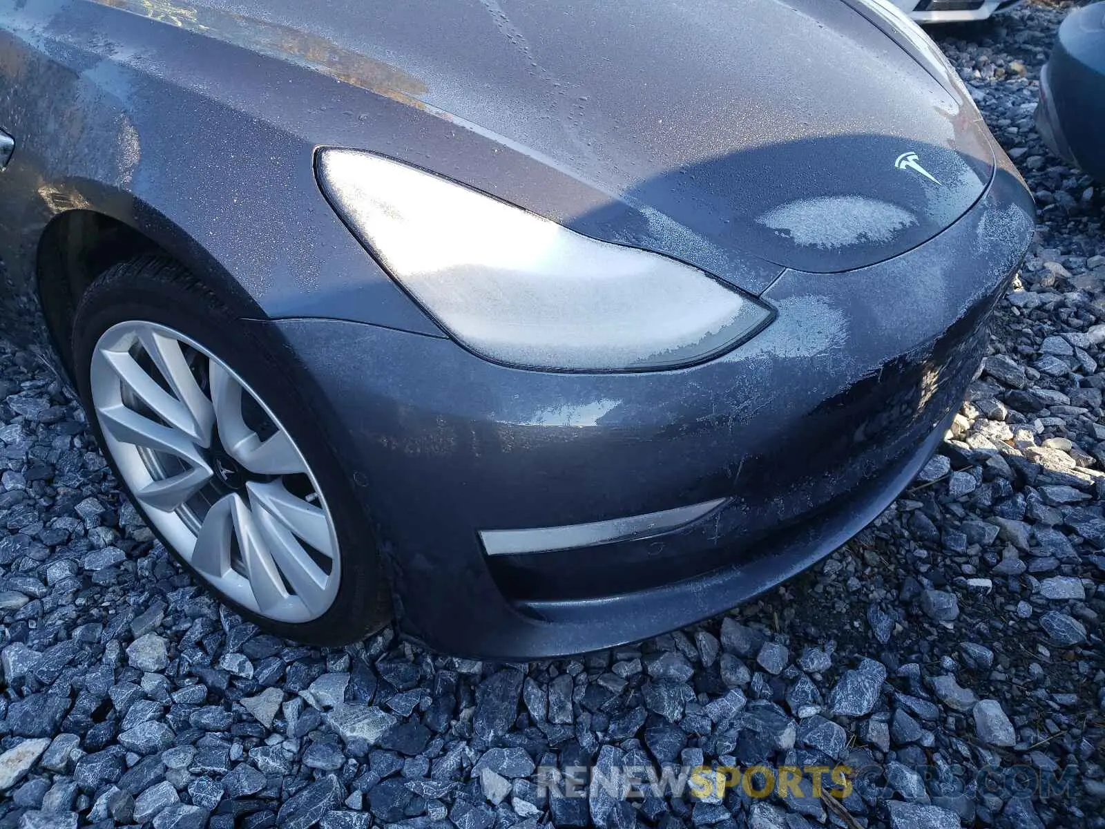 9 Photograph of a damaged car 5YJ3E1EB4LF651037 TESLA MODEL 3 2020