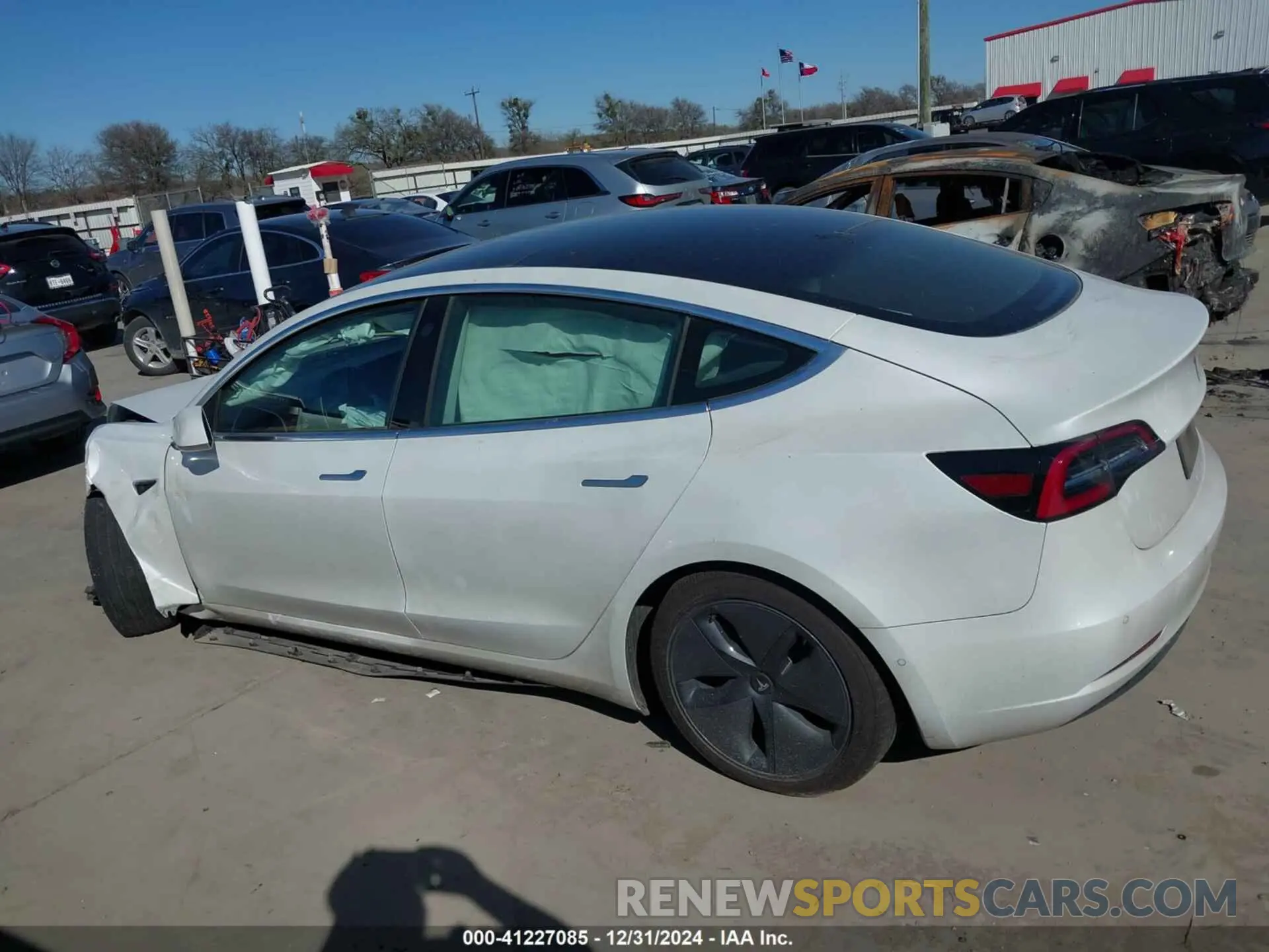 13 Photograph of a damaged car 5YJ3E1EB4LF741580 TESLA MODEL 3 2020